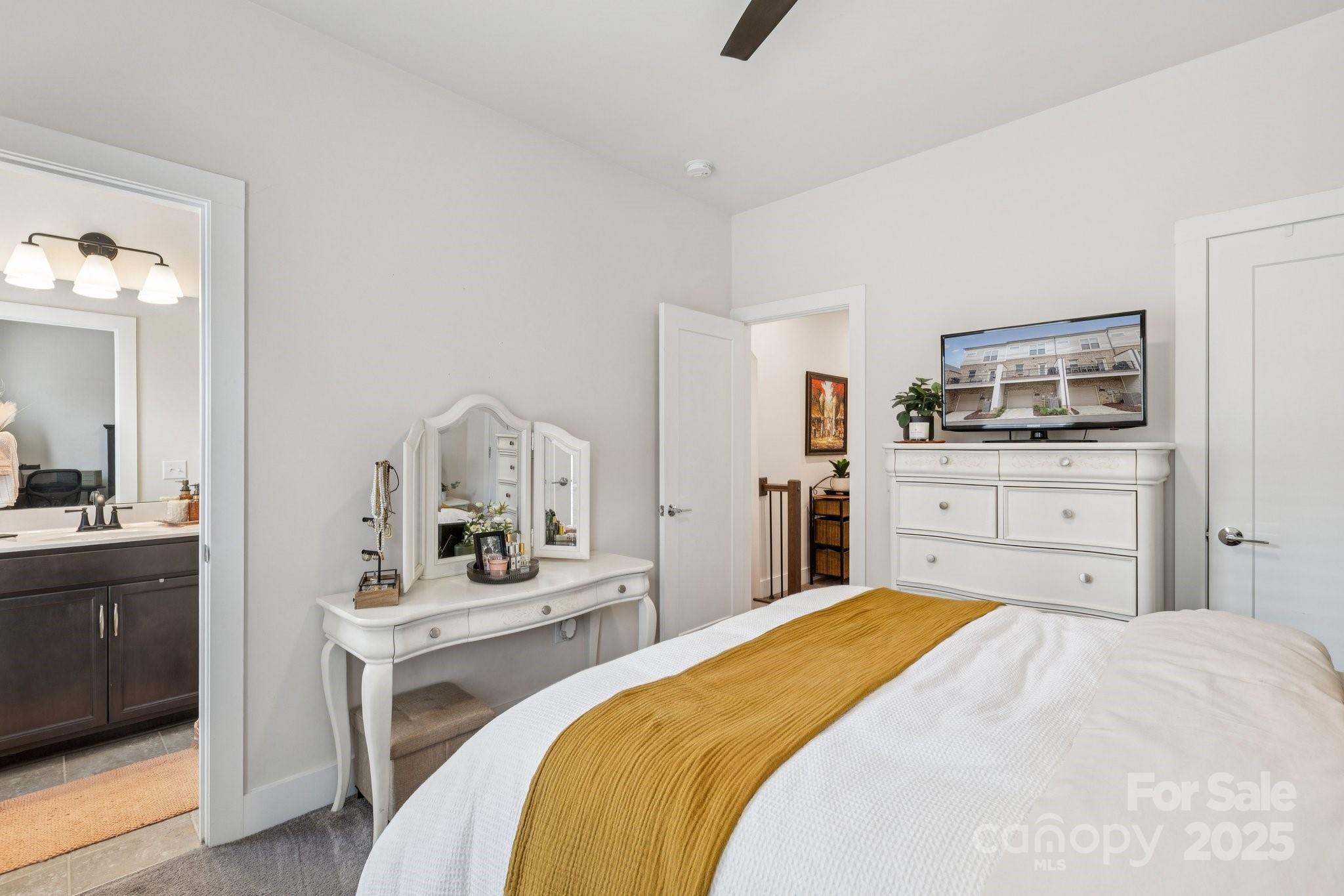 Charlotte, North Carolina, 28204, United States, 3 Bedrooms Bedrooms, ,4 BathroomsBathrooms,Residential,For Sale,1958271