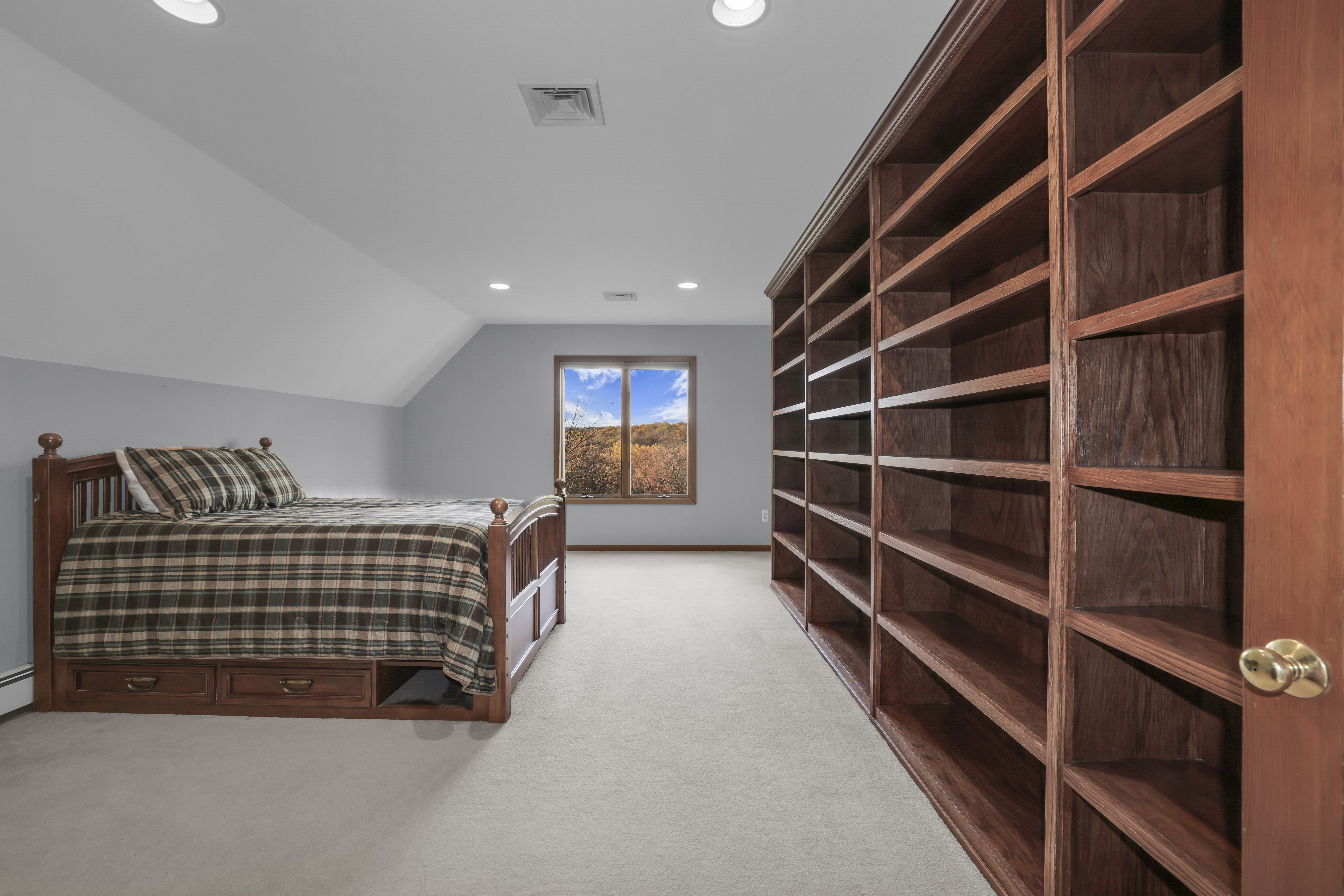 Kinnelon, New Jersey, 07405, United States, 4 Bedrooms Bedrooms, ,4 BathroomsBathrooms,Residential,For Sale,1985700