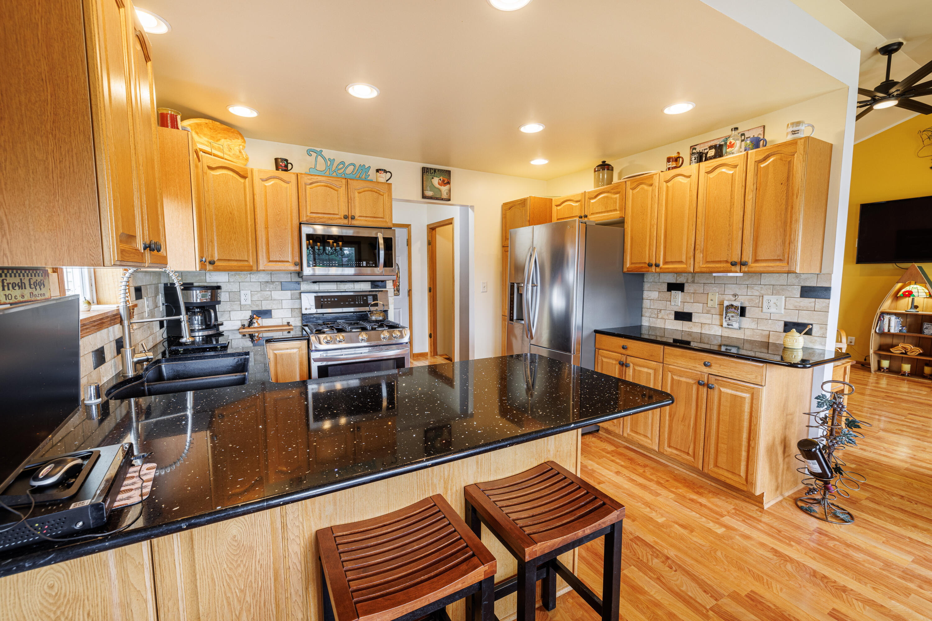 Theresa, Wisconsin, 53091, United States, 4 Bedrooms Bedrooms, ,4 BathroomsBathrooms,Residential,For Sale,1927887