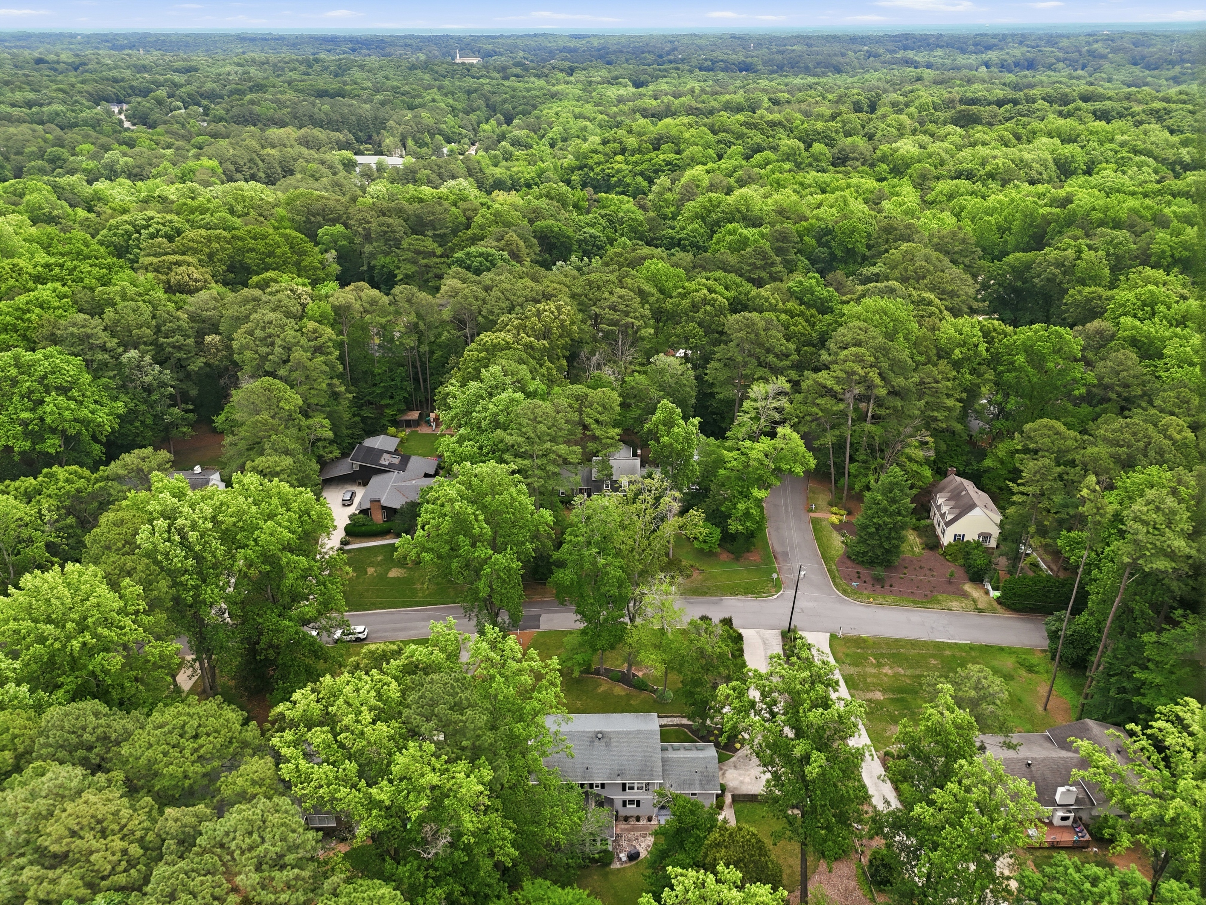  6901 Woodmere Drive, Raleigh, NC 27612 - 物件實景