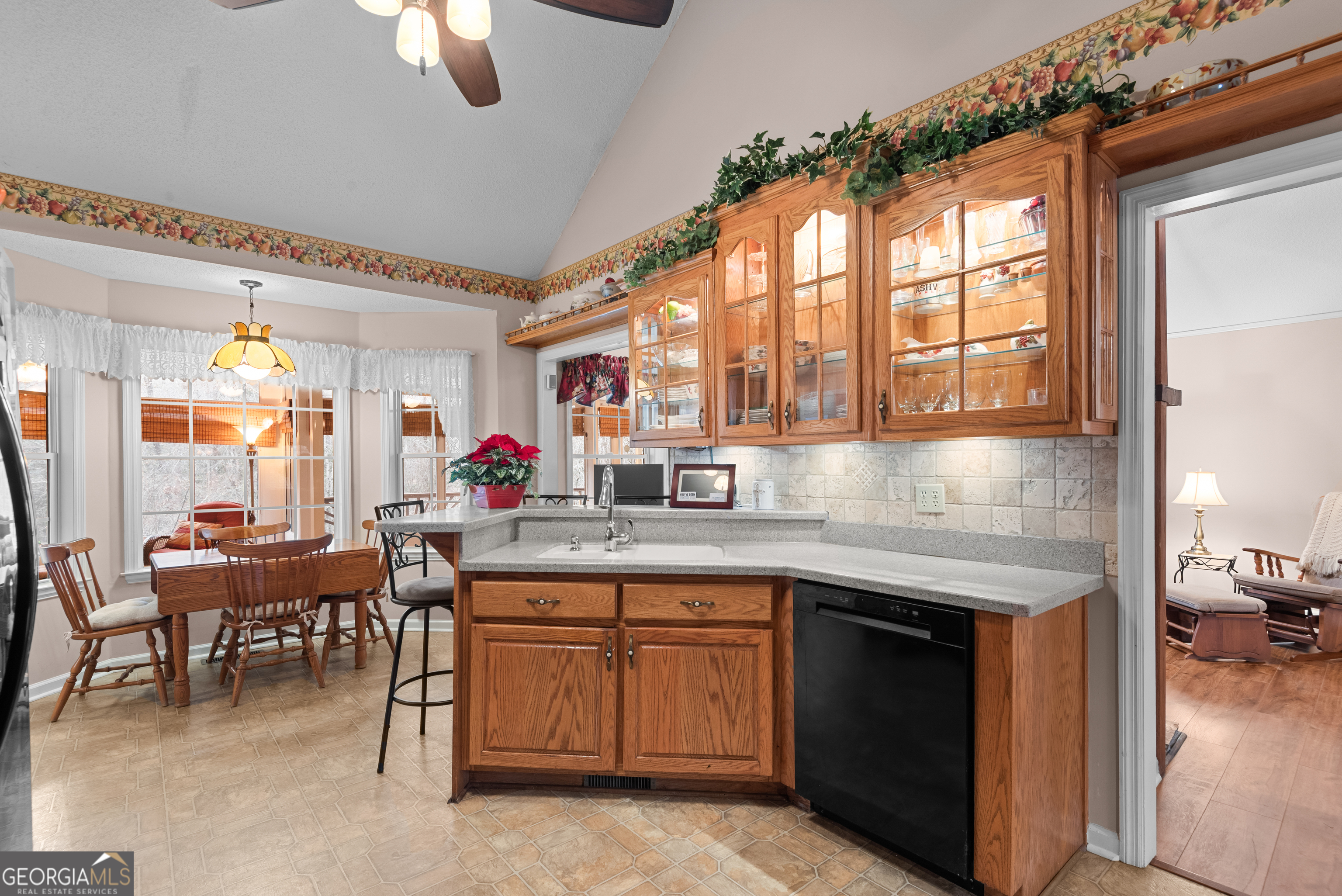 Barnesville, Georgia, 30204, United States, 4 Bedrooms Bedrooms, ,3 BathroomsBathrooms,Residential,For Sale,2008822