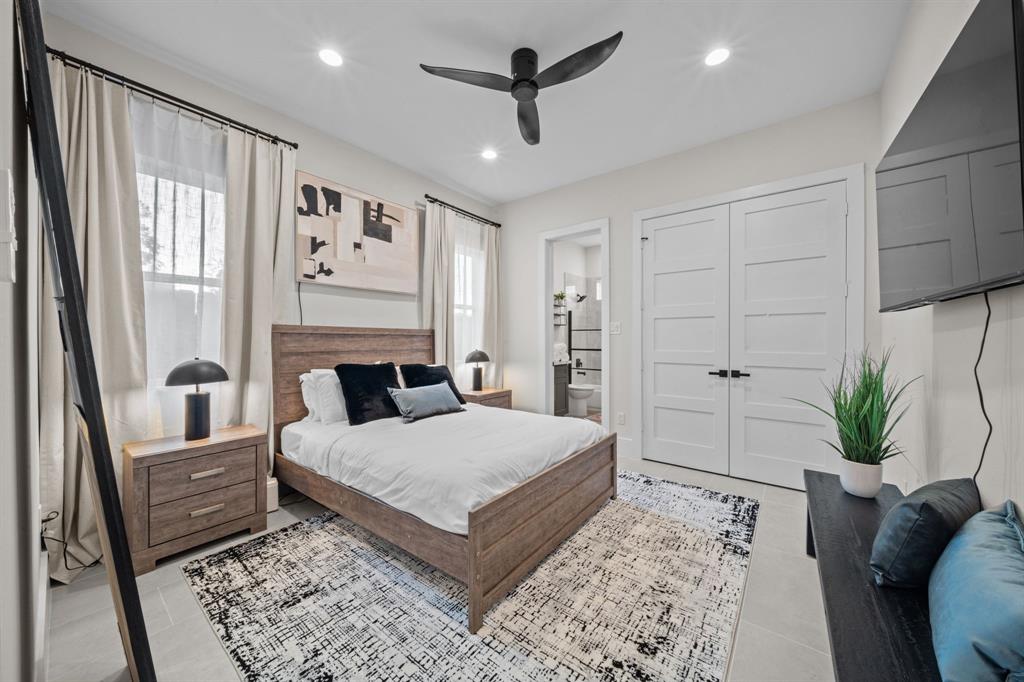 Houston, Texas, 77007, United States, 3 Bedrooms Bedrooms, ,4 BathroomsBathrooms,Residential,For Sale,1723739