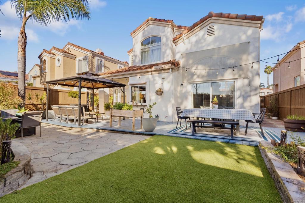 Oceanside, California, 92056, United States, 3 Bedrooms Bedrooms, ,2 BathroomsBathrooms,Residential,For Sale,1988235