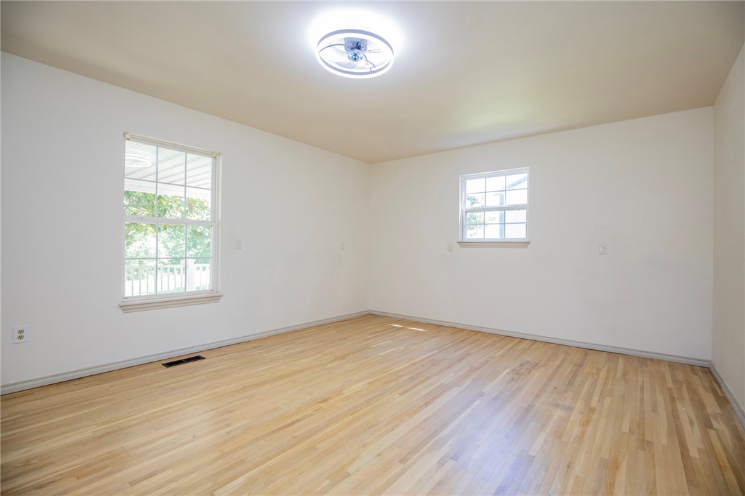 Siloam Springs, Arkansas, 72761, United States, 6 Bedrooms Bedrooms, ,4 BathroomsBathrooms,Residential,For Sale,1906870
