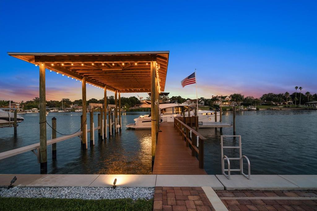 Largo, Florida, 33770, United States, 5 Bedrooms Bedrooms, ,4 BathroomsBathrooms,Residential,For Sale,2002964