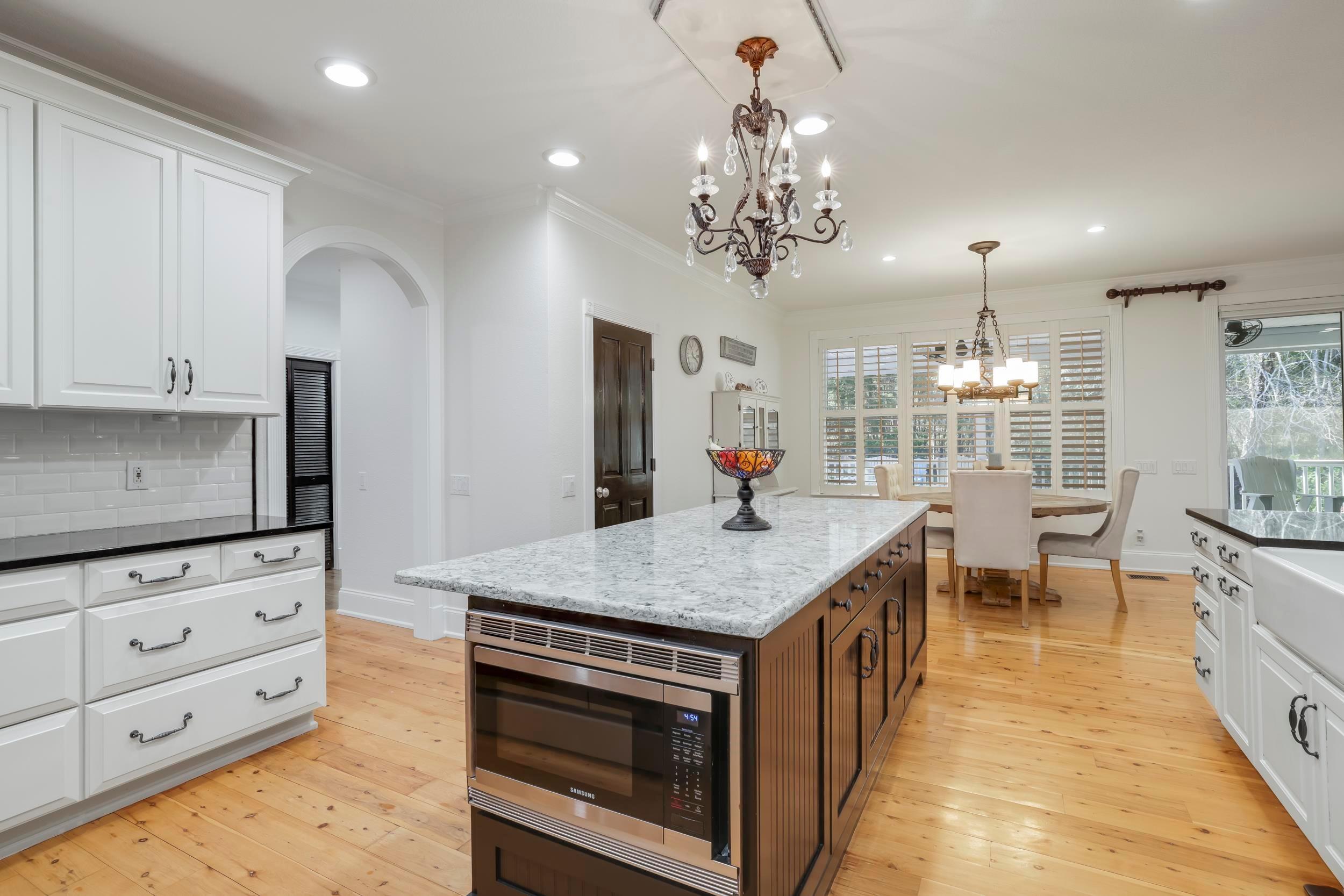 Tallahassee, Florida, 32312, United States, 4 Bedrooms Bedrooms, ,6 BathroomsBathrooms,Residential,For Sale,1846572