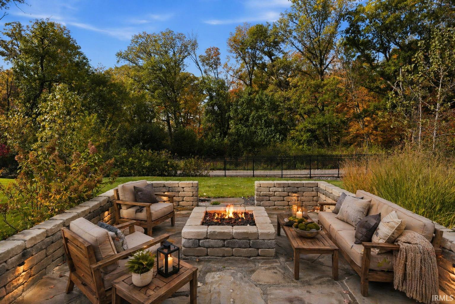 Fort Wayne, Indiana, 46845, United States, 4 Bedrooms Bedrooms, ,4 BathroomsBathrooms,Residential,For Sale,2040605