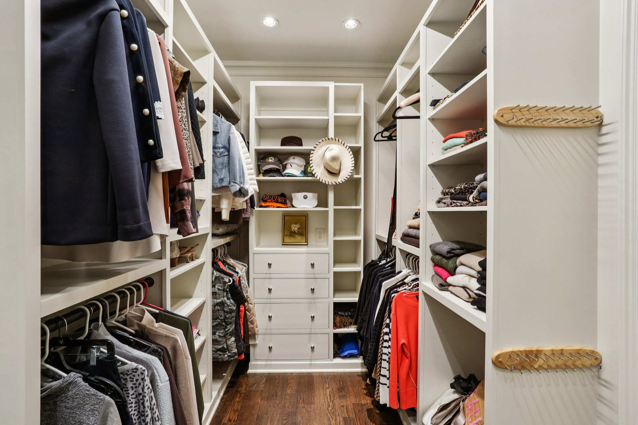  Exceptional Garden Hills Townhome Combines Luxury, Location and Lifestyle - 物件實景