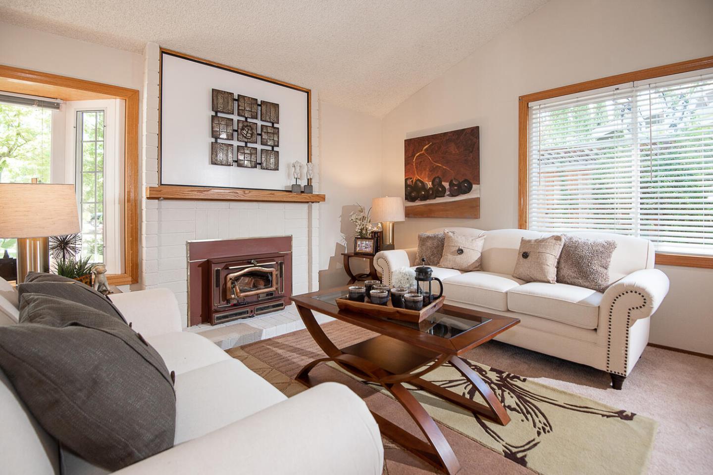 San Jose - Blossom Valley, California, 95123, United States, 4 Bedrooms Bedrooms, ,2 BathroomsBathrooms,Residential,For Sale,1732910