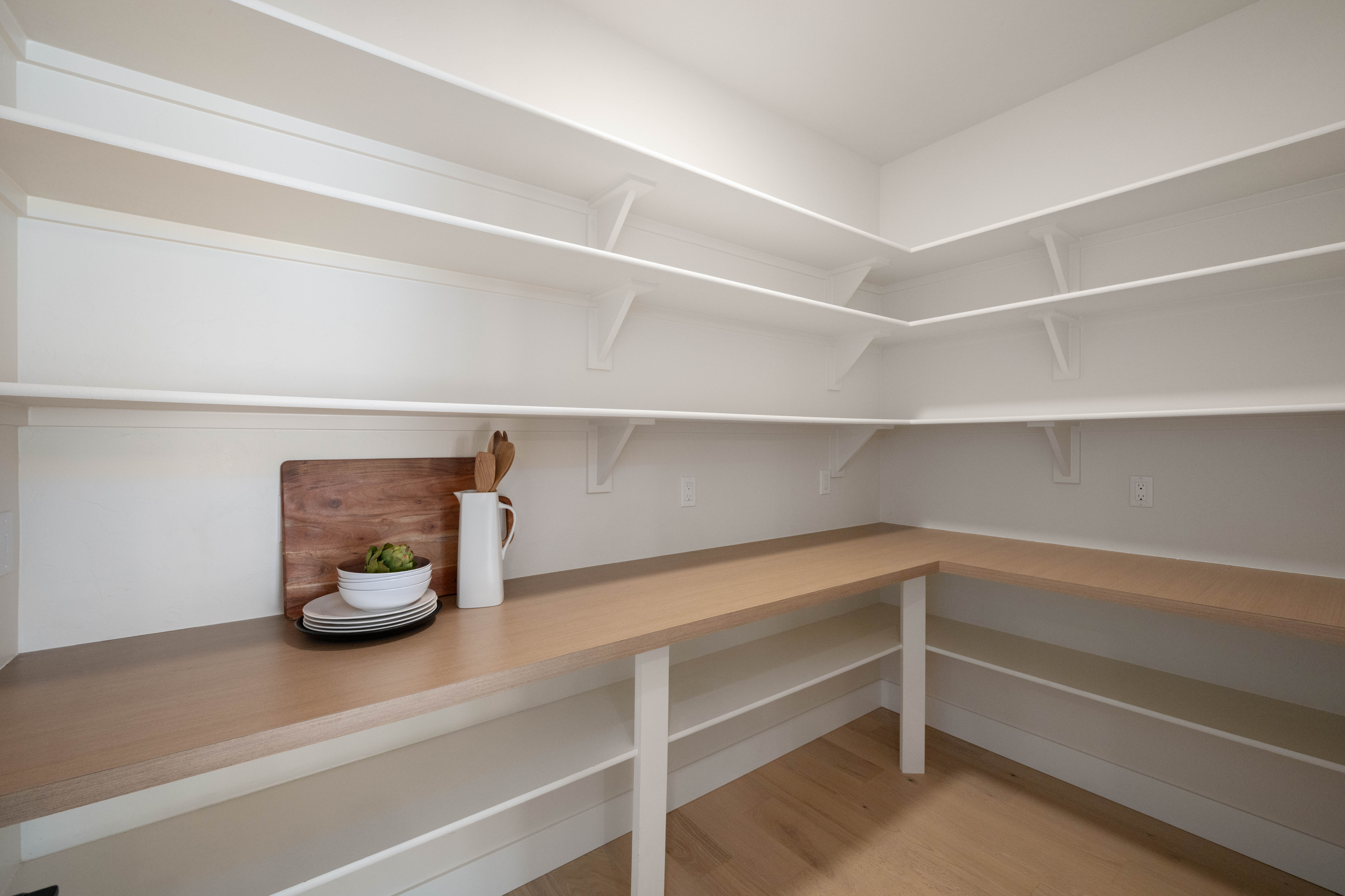  Custom Blinds, Gutters, Home Warranty +MORE - 物件實景