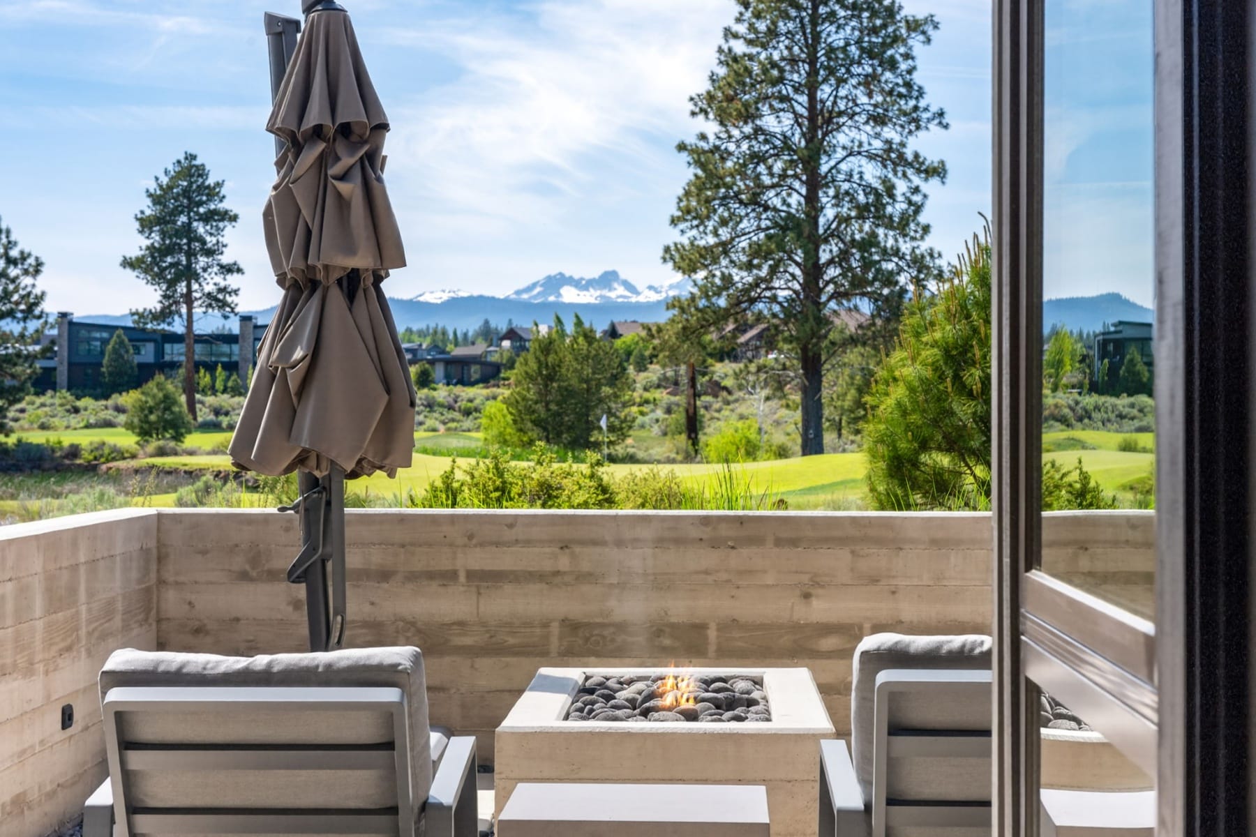  61591 Hosmer Lake Drive Bend, OR 97702 - 物件實景