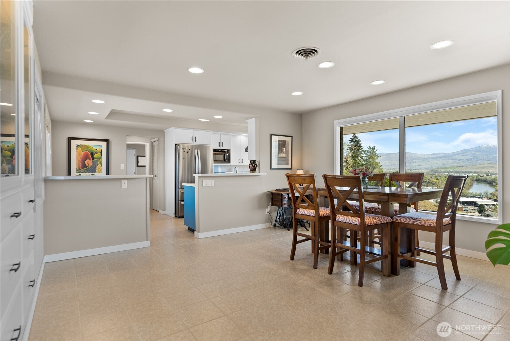 Okanogan, Washington, 98840, United States, 3 Bedrooms Bedrooms, ,2 BathroomsBathrooms,Residential,For Sale,1786609