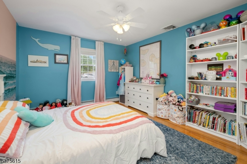 Rockaway Boro, New Jersey, 07866, United States, 3 Bedrooms Bedrooms, ,3 BathroomsBathrooms,Residential,For Sale,1918524