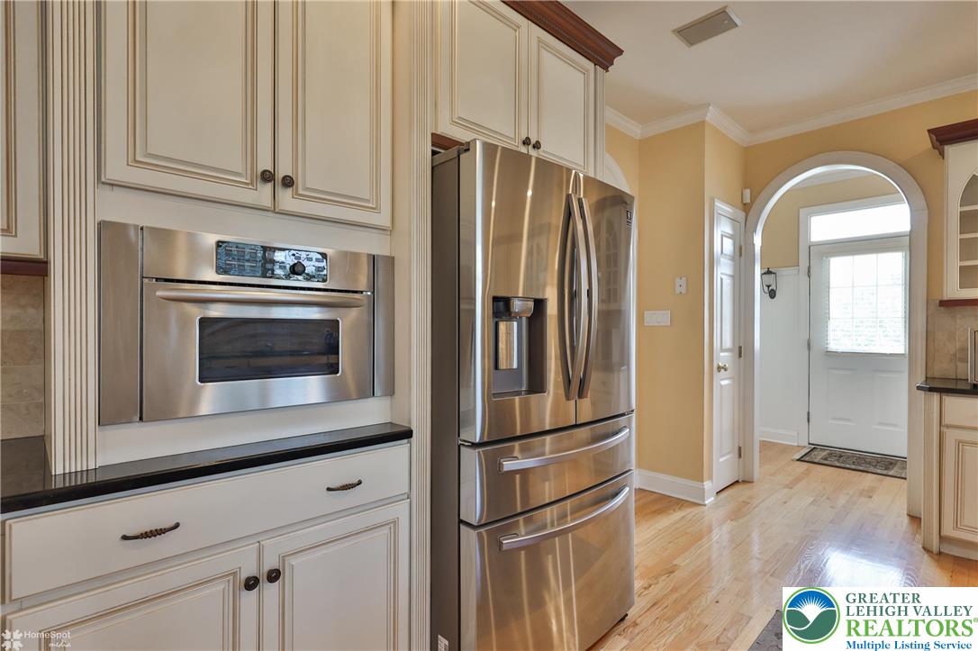 Palmer Twp, Pennsylvania, 18045, United States, 4 Bedrooms Bedrooms, ,4 BathroomsBathrooms,Residential,For Sale,1898728