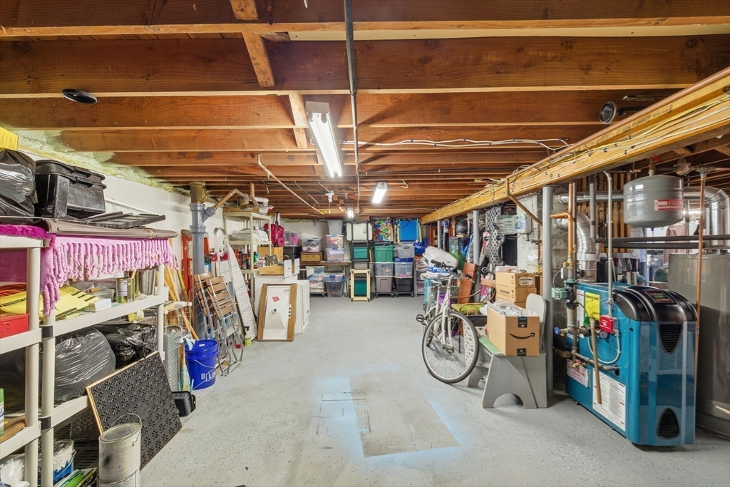 Lawrence, Massachusetts, 01843, United States, 3 Bedrooms Bedrooms, ,1 BathroomBathrooms,Residential,For Sale,1974061