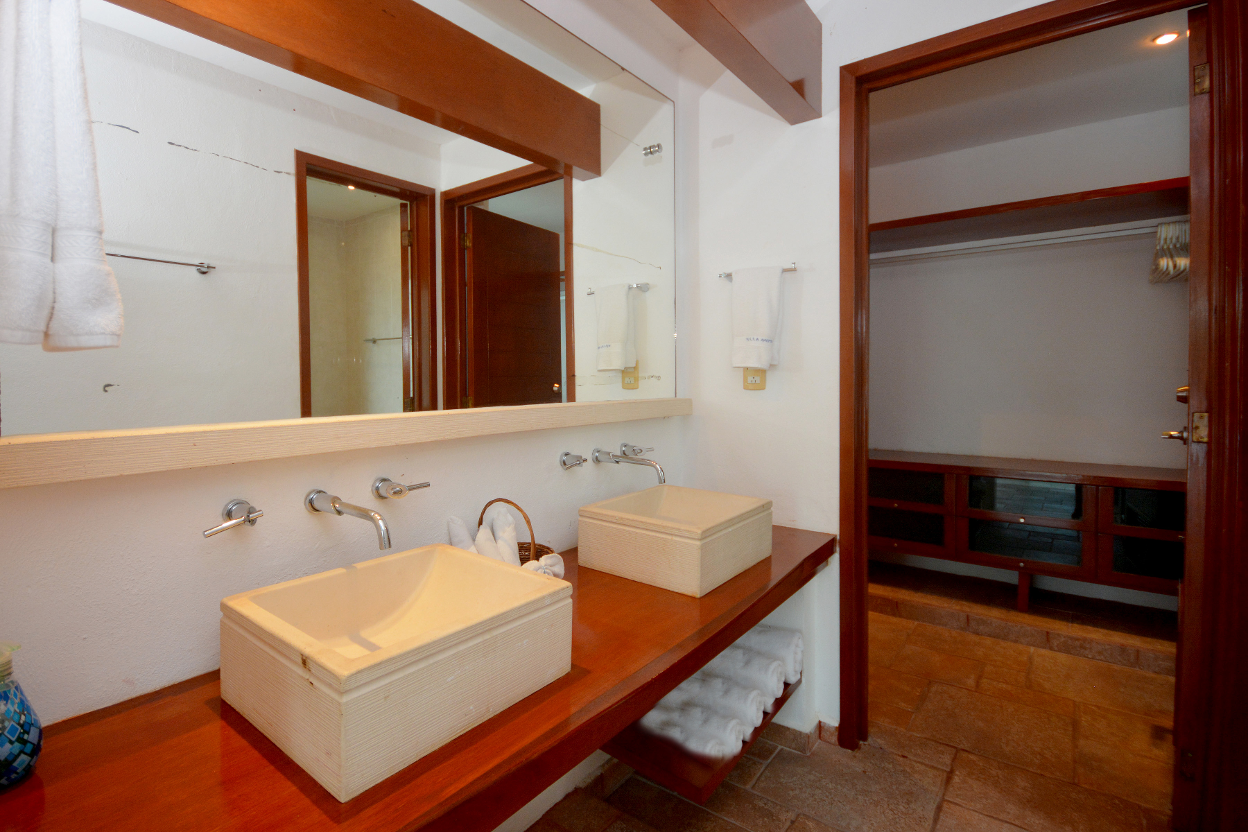  DUPLEX 6 BEDROOM HOME NEAR THE BEACH - 物件實景