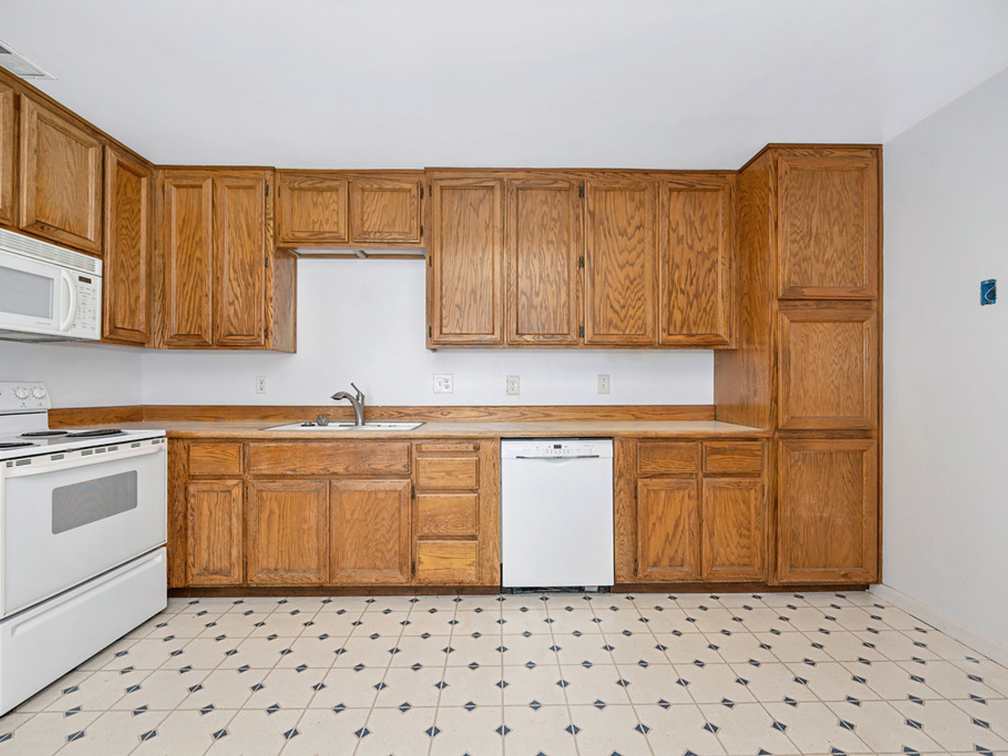  1705 Pluto Way, Sacramento, CA 95864 - 物件實景