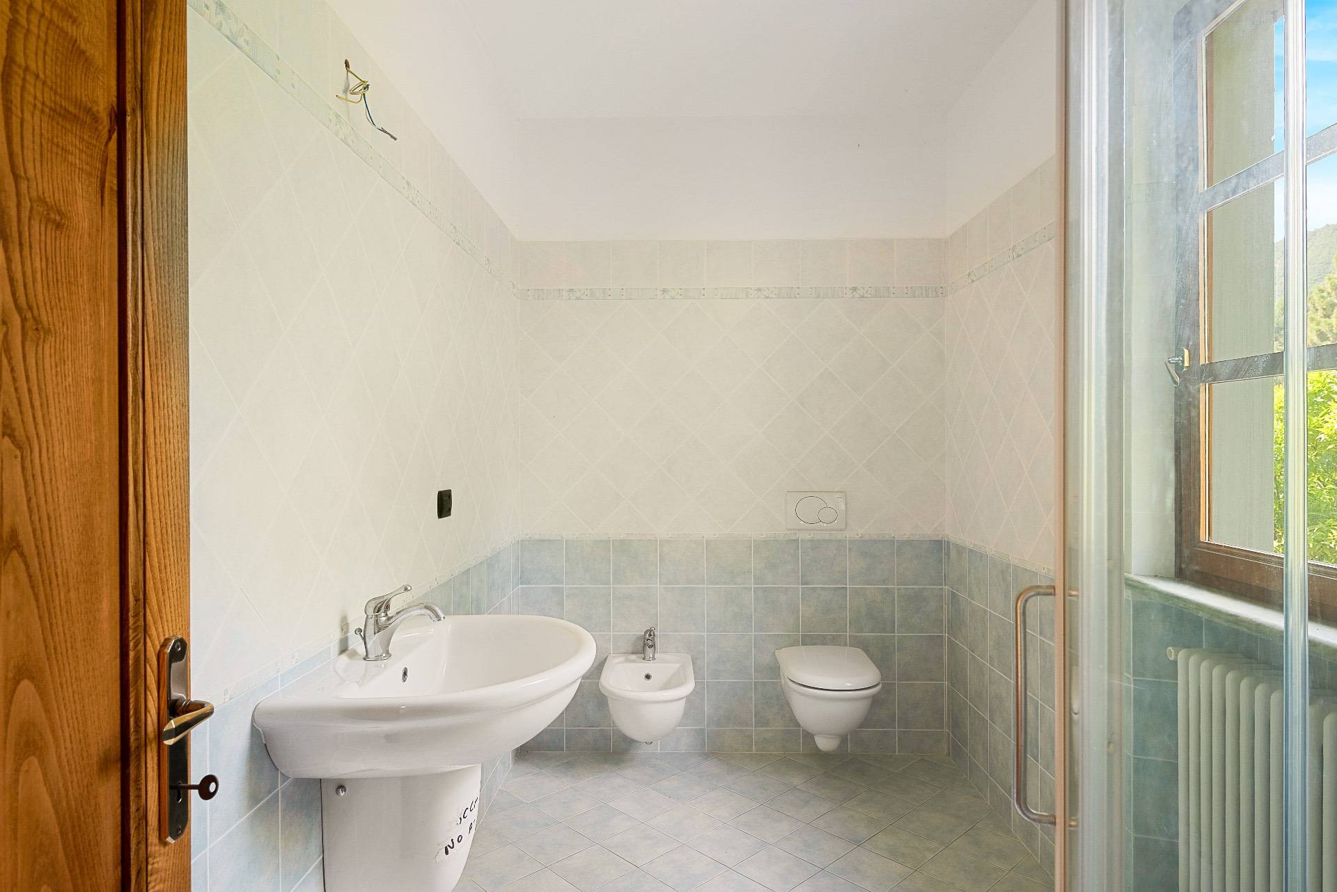 Via Pescino, Pietrasanta, Lucca, 55045, IT, 4 Bedrooms Bedrooms, ,4 BathroomsBathrooms,Residential,For Sale,Via Pescino,1534158