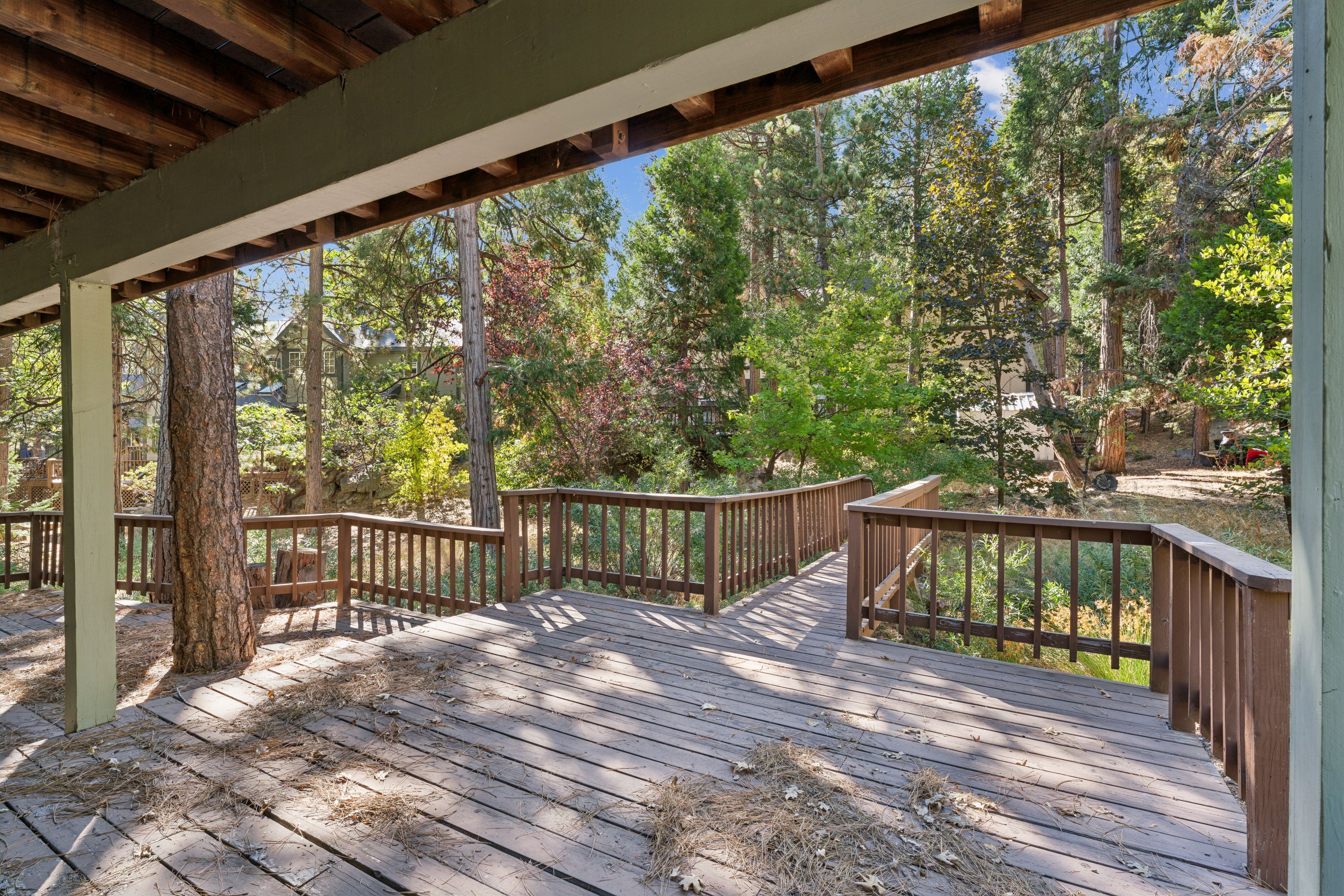  557 Brentwood Drive, Lake Arrowhead, CA 92352 - 物件實景