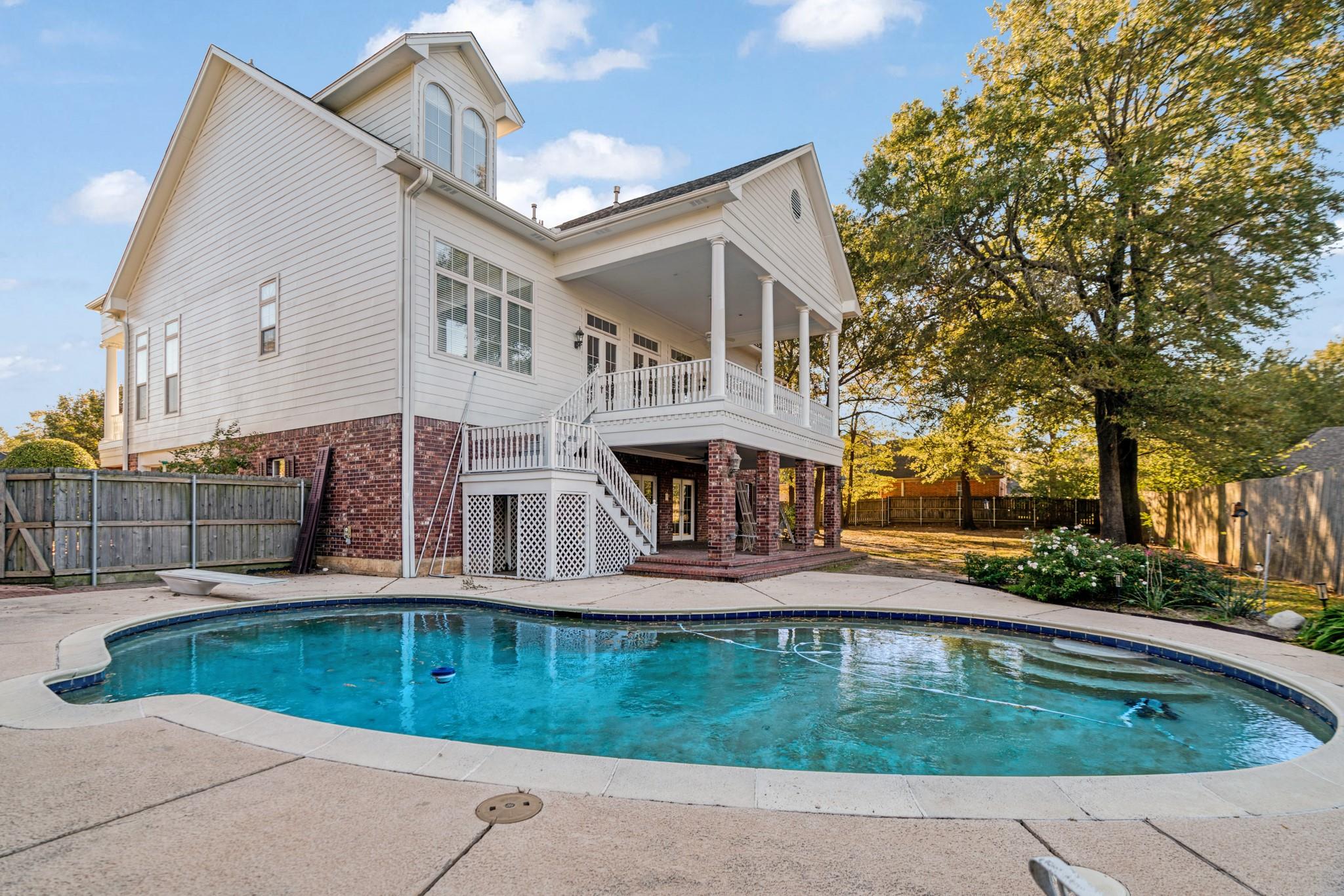 Paris, Texas, 75462, United States, 5 Bedrooms Bedrooms, ,5 BathroomsBathrooms,Residential,For Sale,1990827