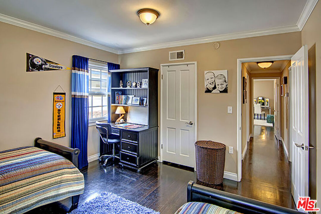 Westchester, California, 90045, United States, 4 Bedrooms Bedrooms, ,1 BathroomBathrooms,Residential,For Sale,1917458