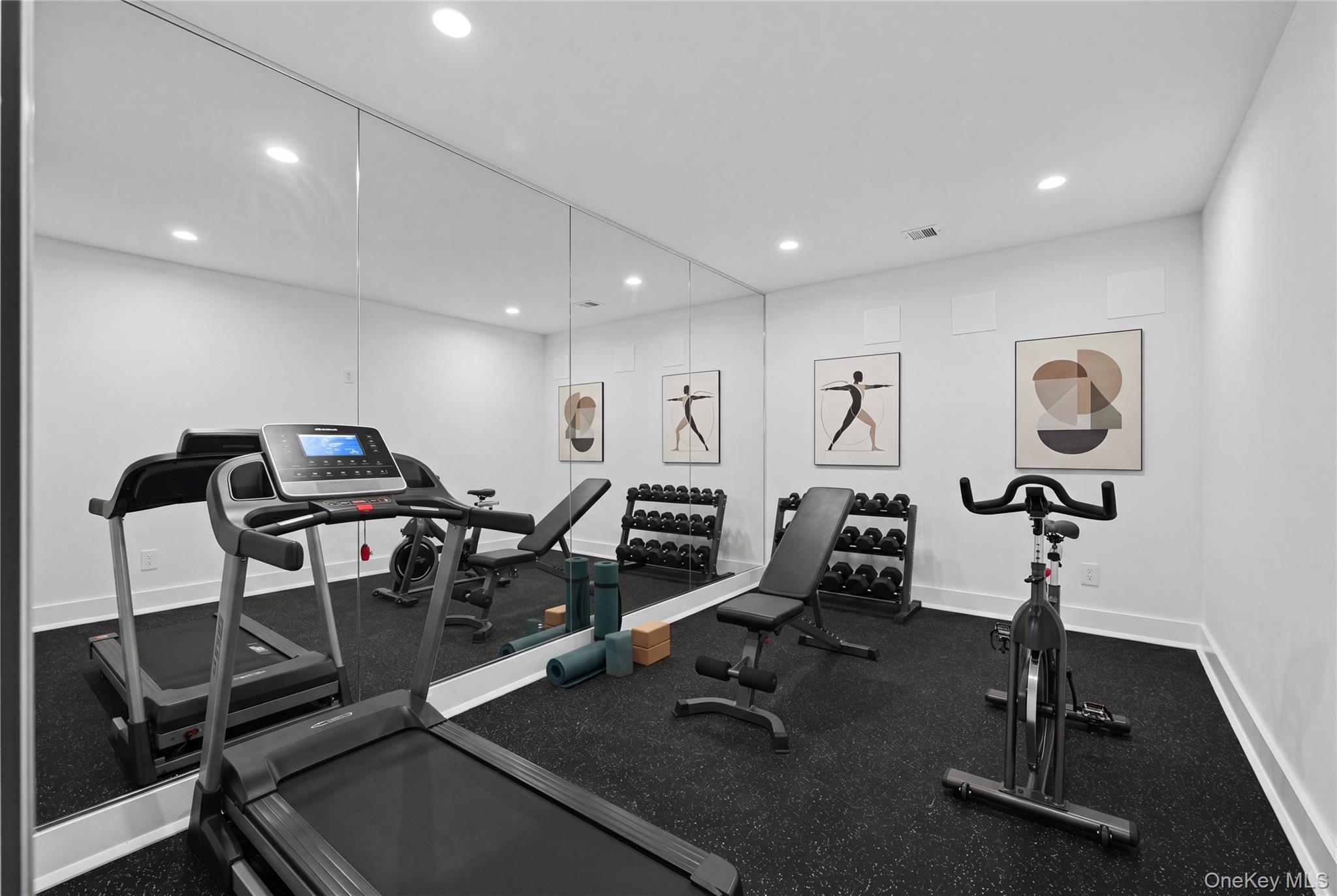  63 Three Ponds Lane W, Woodbury, NY, 11797 - 物件實景