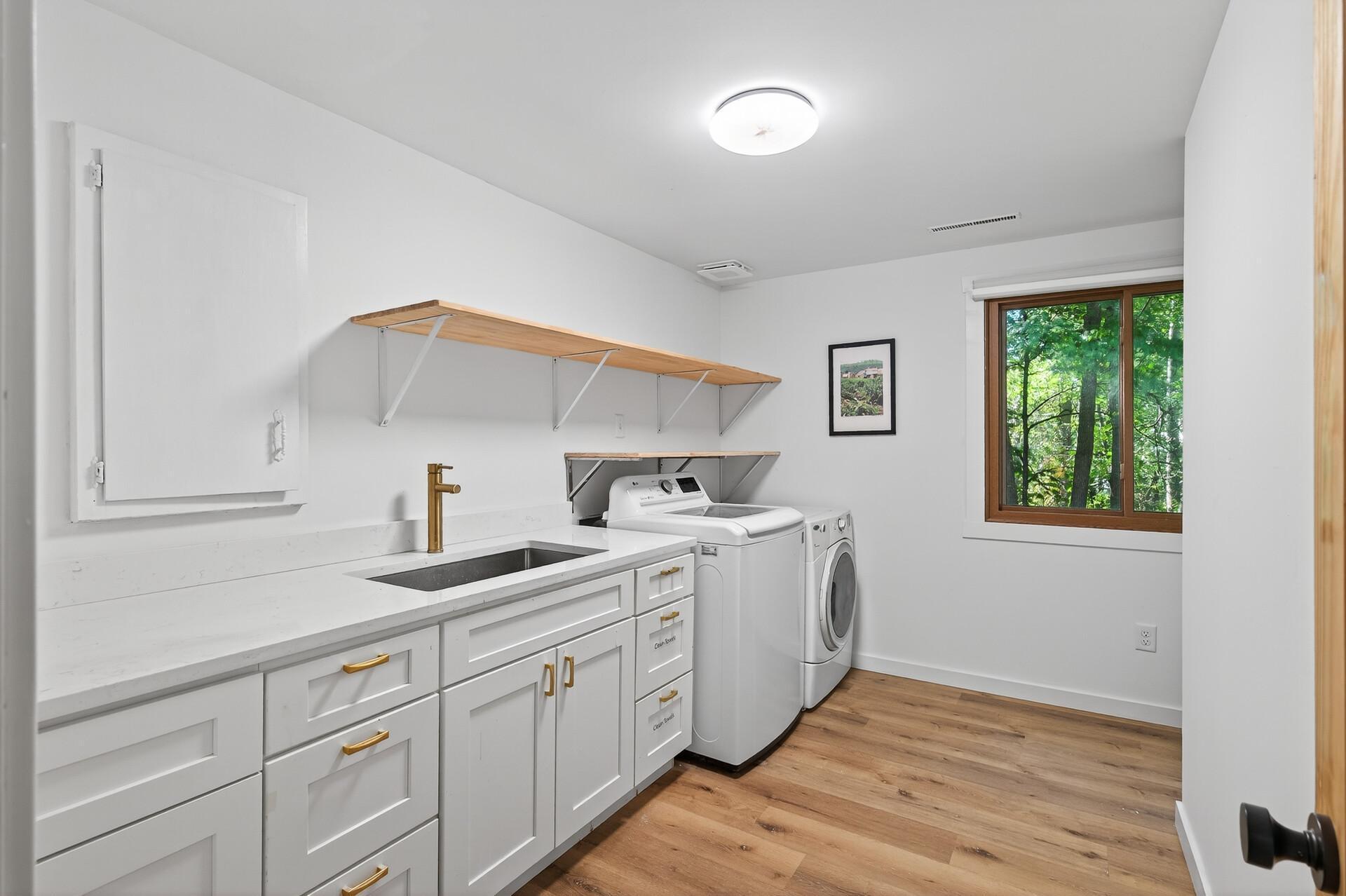 Plymouth, Minnesota, 55441, United States, 5 Bedrooms Bedrooms, ,2 BathroomsBathrooms,Residential,For Sale,1989260