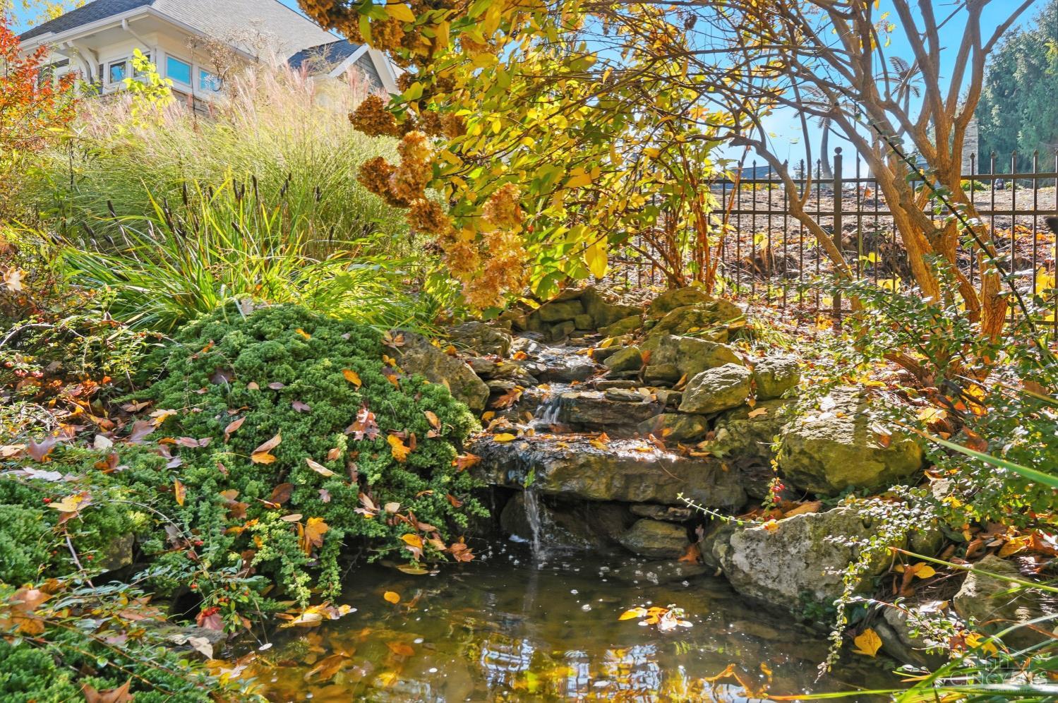 Anderson Twp, Ohio, 45230, United States, 5 Bedrooms Bedrooms, ,6 BathroomsBathrooms,Residential,For Sale,1988245