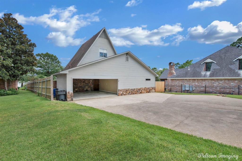 Shreveport, Louisiana, 71109, United States, 5 Bedrooms Bedrooms, ,5 BathroomsBathrooms,Residential,For Sale,1895361