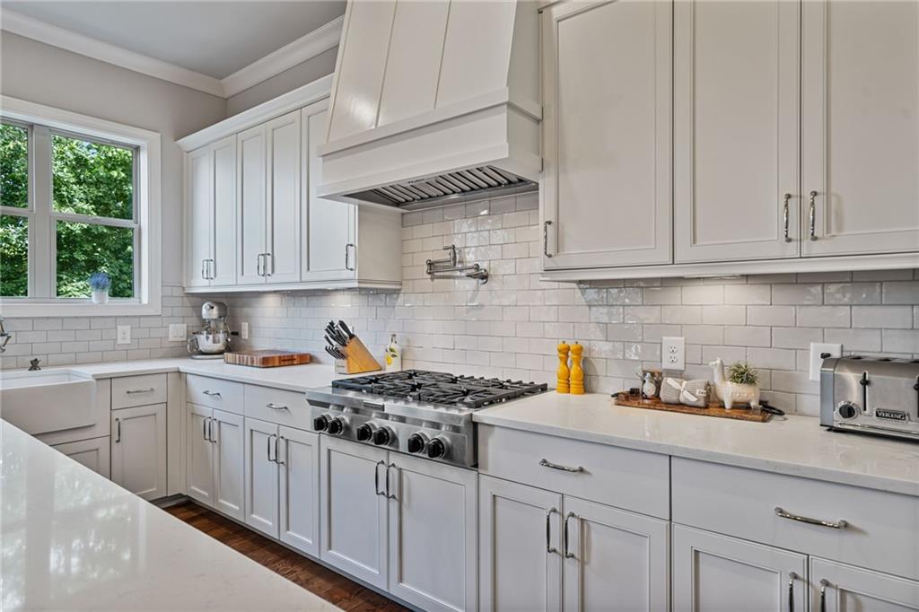 Alpharetta, Georgia, 30022, United States, 6 Bedrooms Bedrooms, ,6 BathroomsBathrooms,Residential,For Sale,1900569