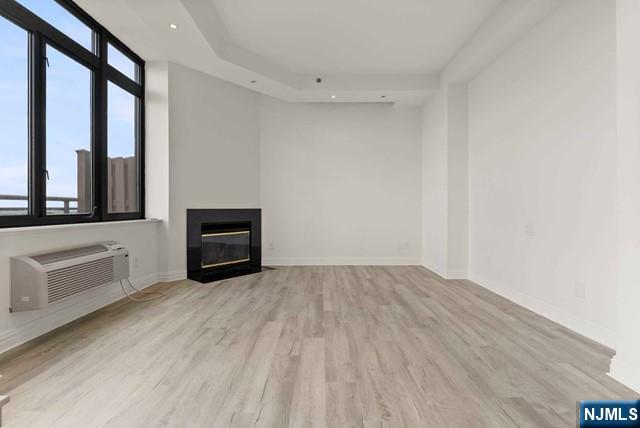 Cliffside Park, New Jersey, 07010, United States, 3 Bedrooms Bedrooms, ,4 BathroomsBathrooms,Residential,For Sale,1885354