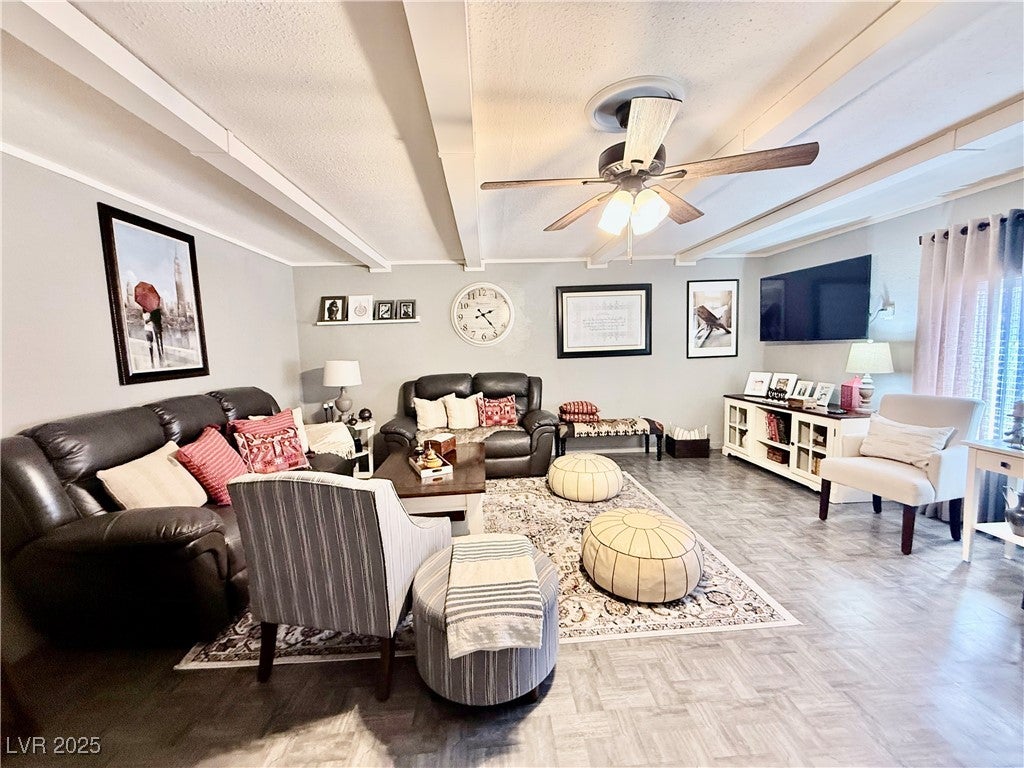 Las Vegas, Nevada, 89121, United States, 3 Bedrooms Bedrooms, ,2 BathroomsBathrooms,Residential,For Sale,1981360