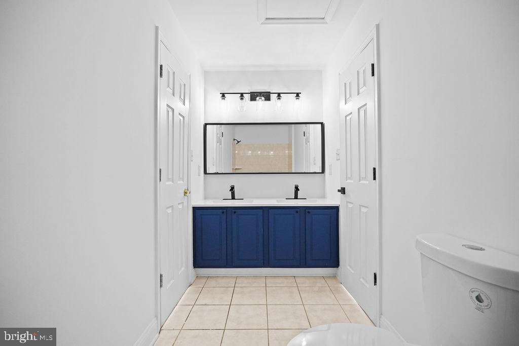 Upper Marlboro, Maryland, 20772, United States, 5 Bedrooms Bedrooms, ,4 BathroomsBathrooms,Residential,For Sale,1988890