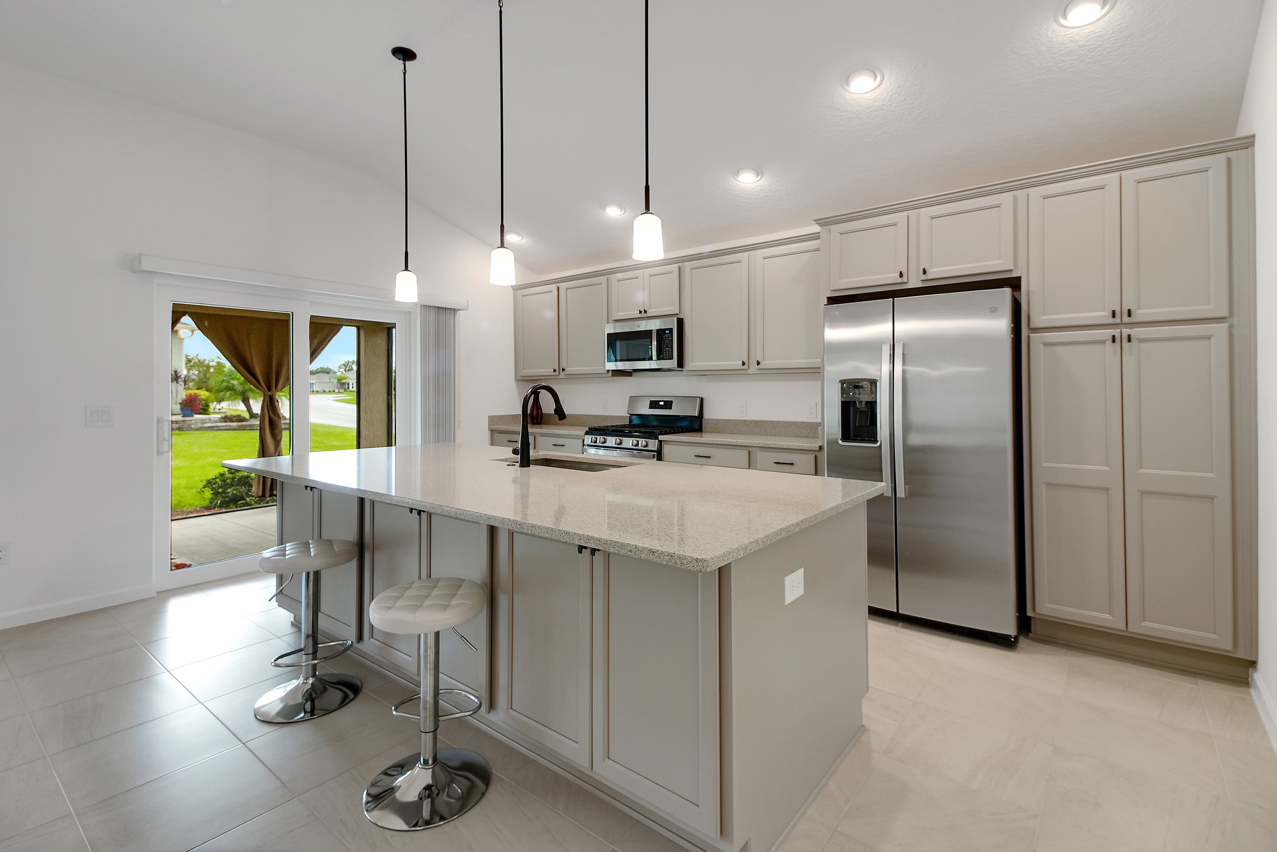 The Villages, Florida, 34762, United States, 3 Bedrooms Bedrooms, ,3 BathroomsBathrooms,Residential,For Sale,1888695