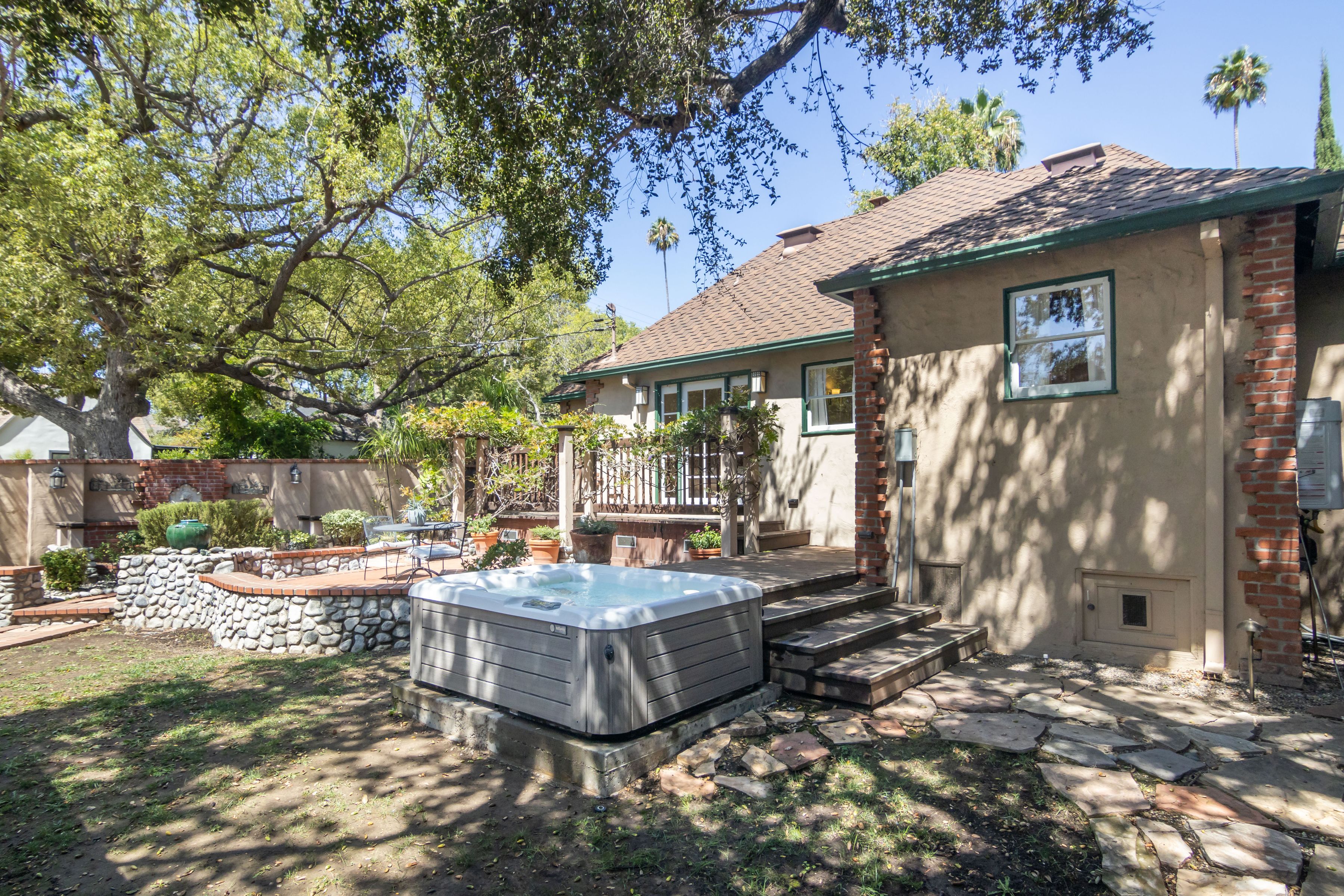  Charming 1929 English Revival on a Premier Pasadena Corner Lot - 物件實景