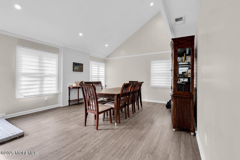 Lakewood, New Jersey, 08701, United States, 5 Bedrooms Bedrooms, ,2 BathroomsBathrooms,Residential,For Sale,2005162