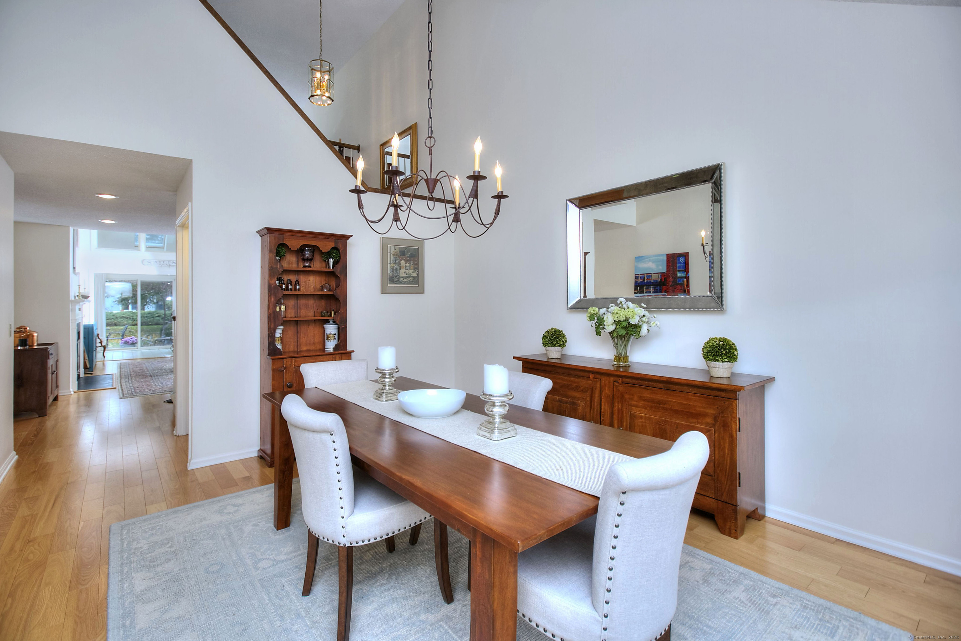 Westport, Connecticut, 06880, United States, 2 Bedrooms Bedrooms, ,3 BathroomsBathrooms,Residential,For Sale,1988257