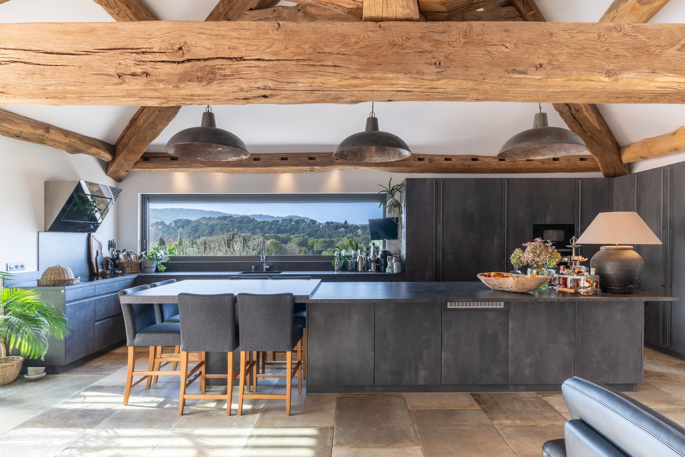  Mougins near Cannes, contemporary villa 283 sqm with pool in secure estate - 物件實景