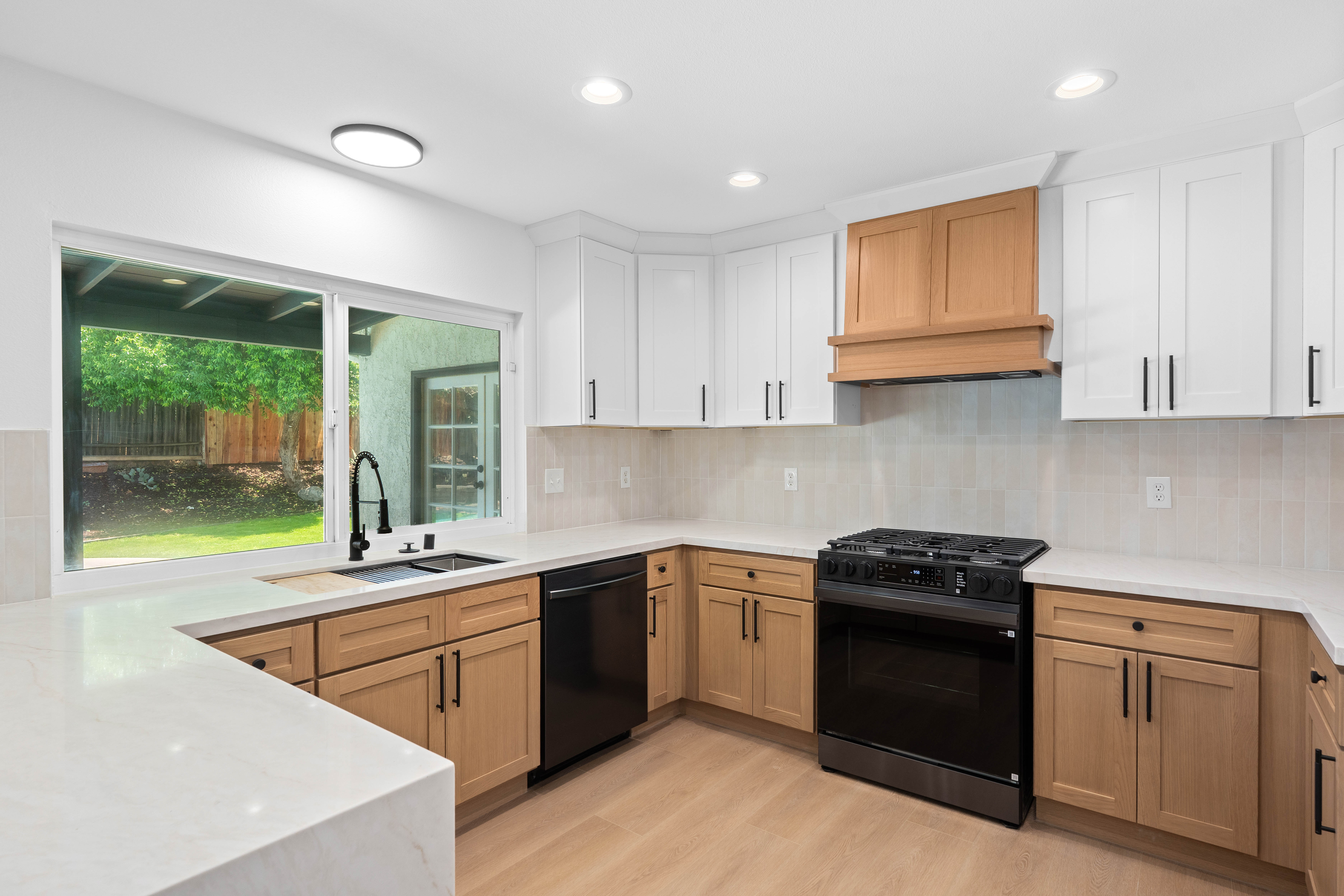  2463 Falling Oak Drive, Riverside, CA 92506 - 物件實景