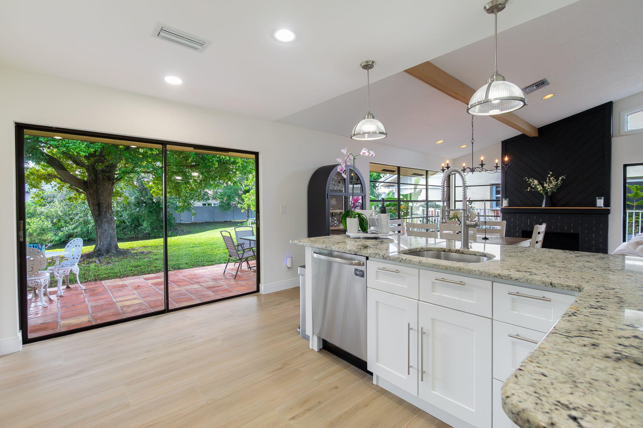 Boca Raton, Florida, 33433, United States, 3 Bedrooms Bedrooms, ,2 BathroomsBathrooms,Residential,For Sale,1989497