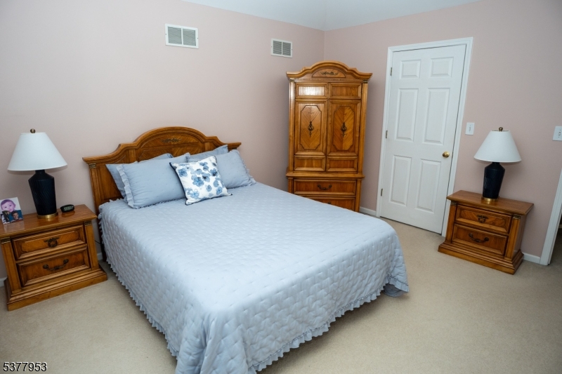 Raritan Twp., New Jersey, 08822, United States, 3 Bedrooms Bedrooms, ,3 BathroomsBathrooms,Residential,For Sale,1913482
