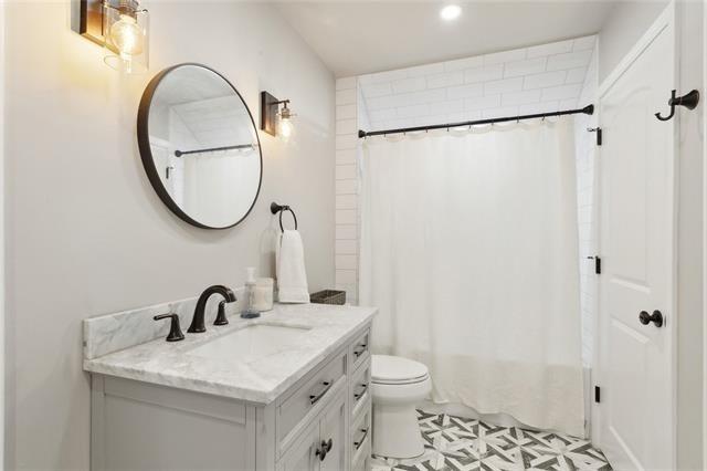 Madisonville, Louisiana, 70447, United States, 5 Bedrooms Bedrooms, ,3 BathroomsBathrooms,Residential,For Sale,1998528