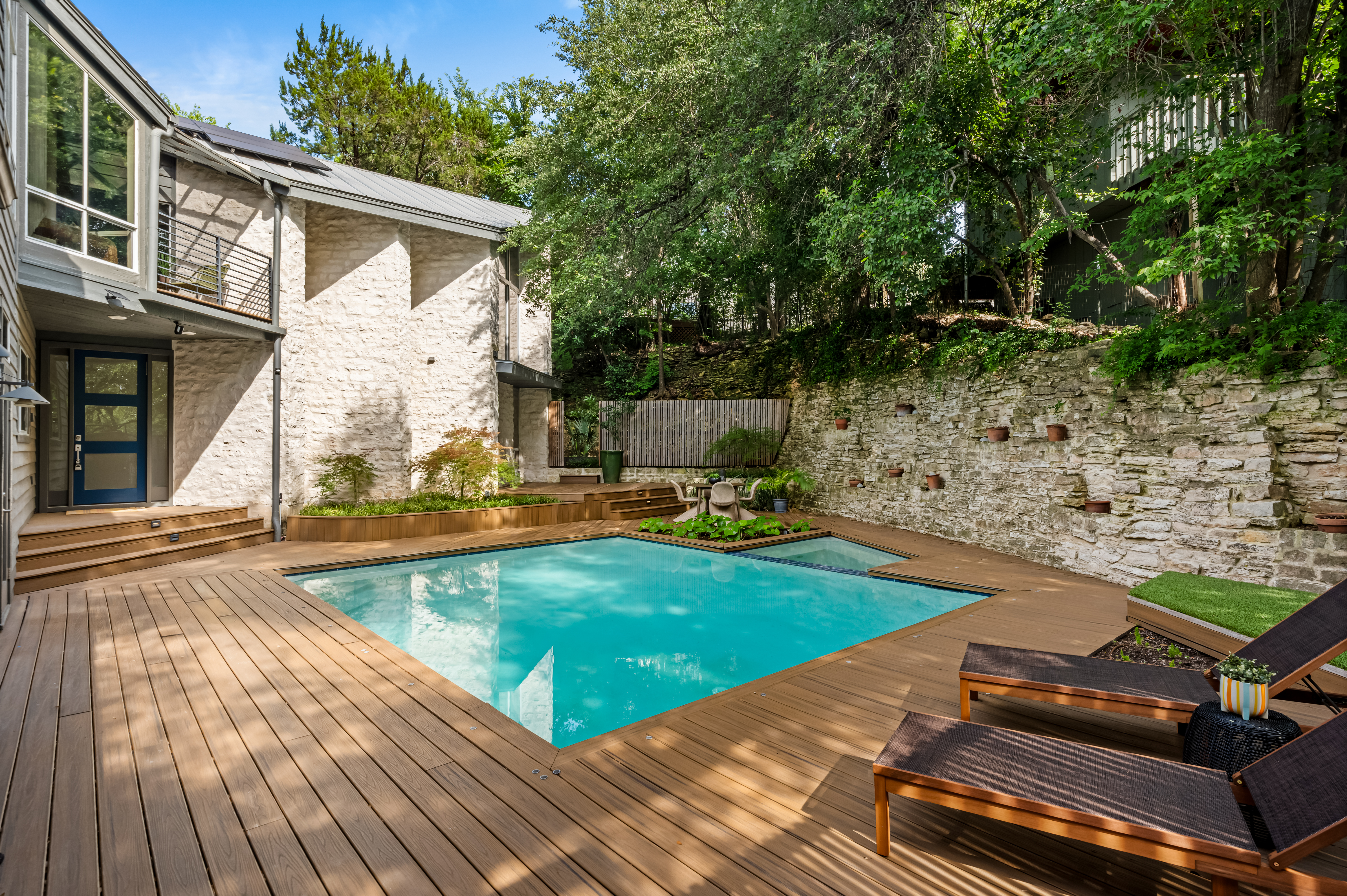  Tarrytown Home with Personality, Privacy, and a Pool - 物件實景