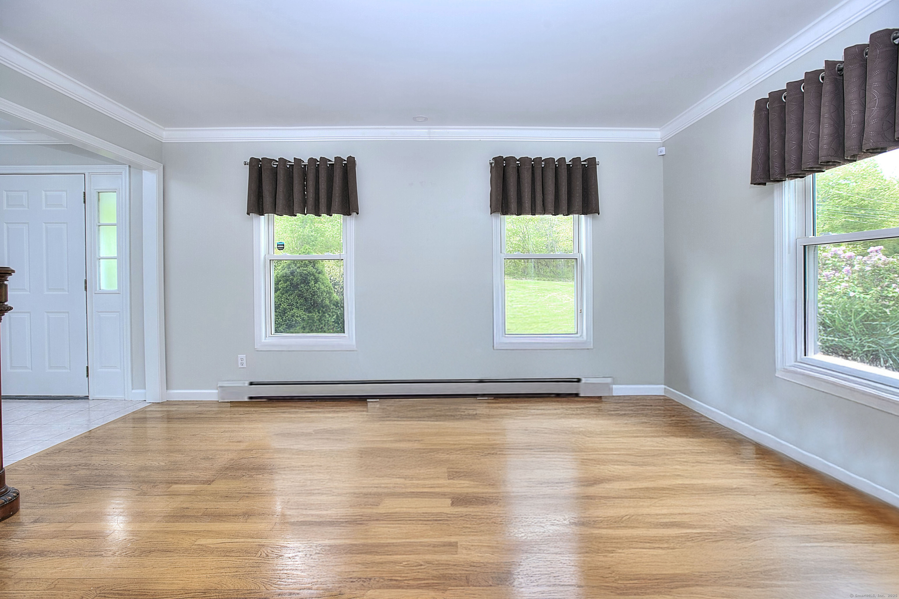 Seymour, Connecticut, 06483, United States, 4 Bedrooms Bedrooms, ,4 BathroomsBathrooms,Residential,For Sale,1820200