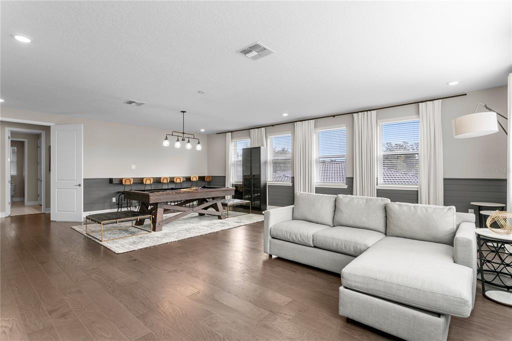 Lutz, Florida, 33559, United States, 5 Bedrooms Bedrooms, ,5 BathroomsBathrooms,Residential,For Sale,2002912