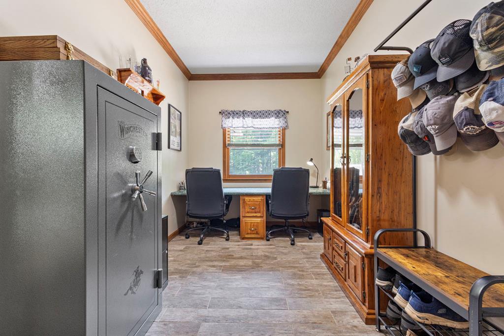 Hayesville, North Carolina, 28904, United States, 4 Bedrooms Bedrooms, ,2 BathroomsBathrooms,Residential,For Sale,1871296