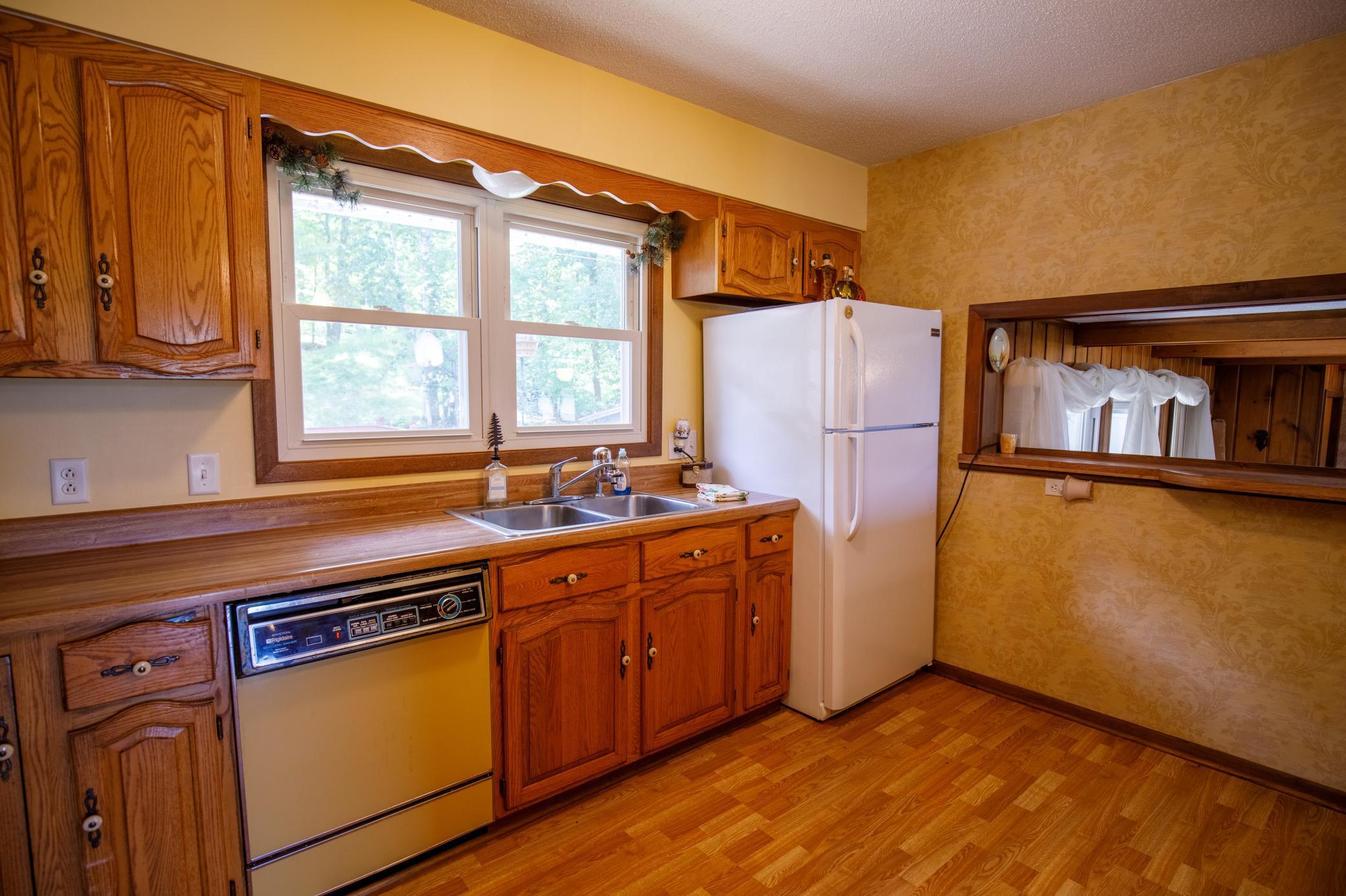 Hackensack, Minnesota, 56452, United States, 4 Bedrooms Bedrooms, ,1 BathroomBathrooms,Residential,For Sale,1918645