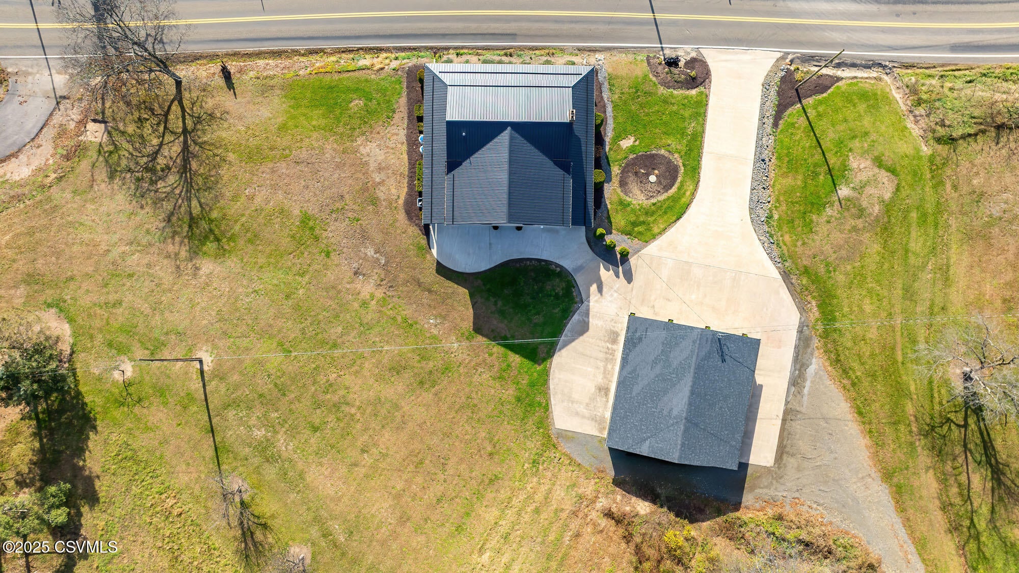 Berwick, Pennsylvania, 18603, United States, 4 Bedrooms Bedrooms, ,2 BathroomsBathrooms,Residential,For Sale,1993834