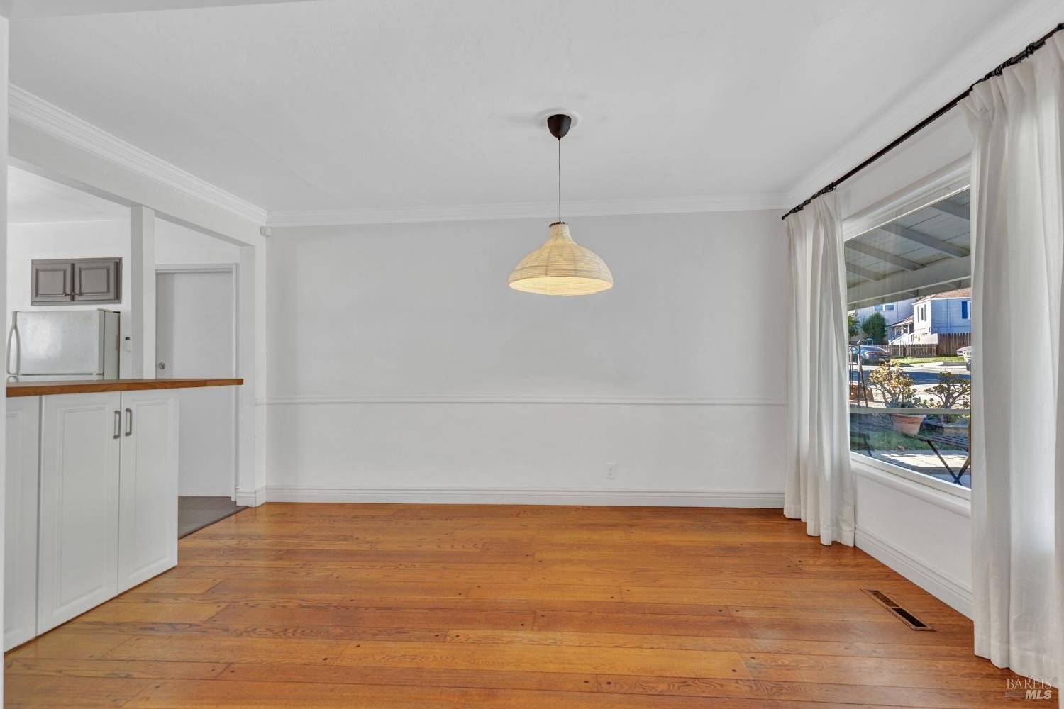 Vallejo, California, 94590, United States, 4 Bedrooms Bedrooms, ,3 BathroomsBathrooms,Residential,For Sale,1984775