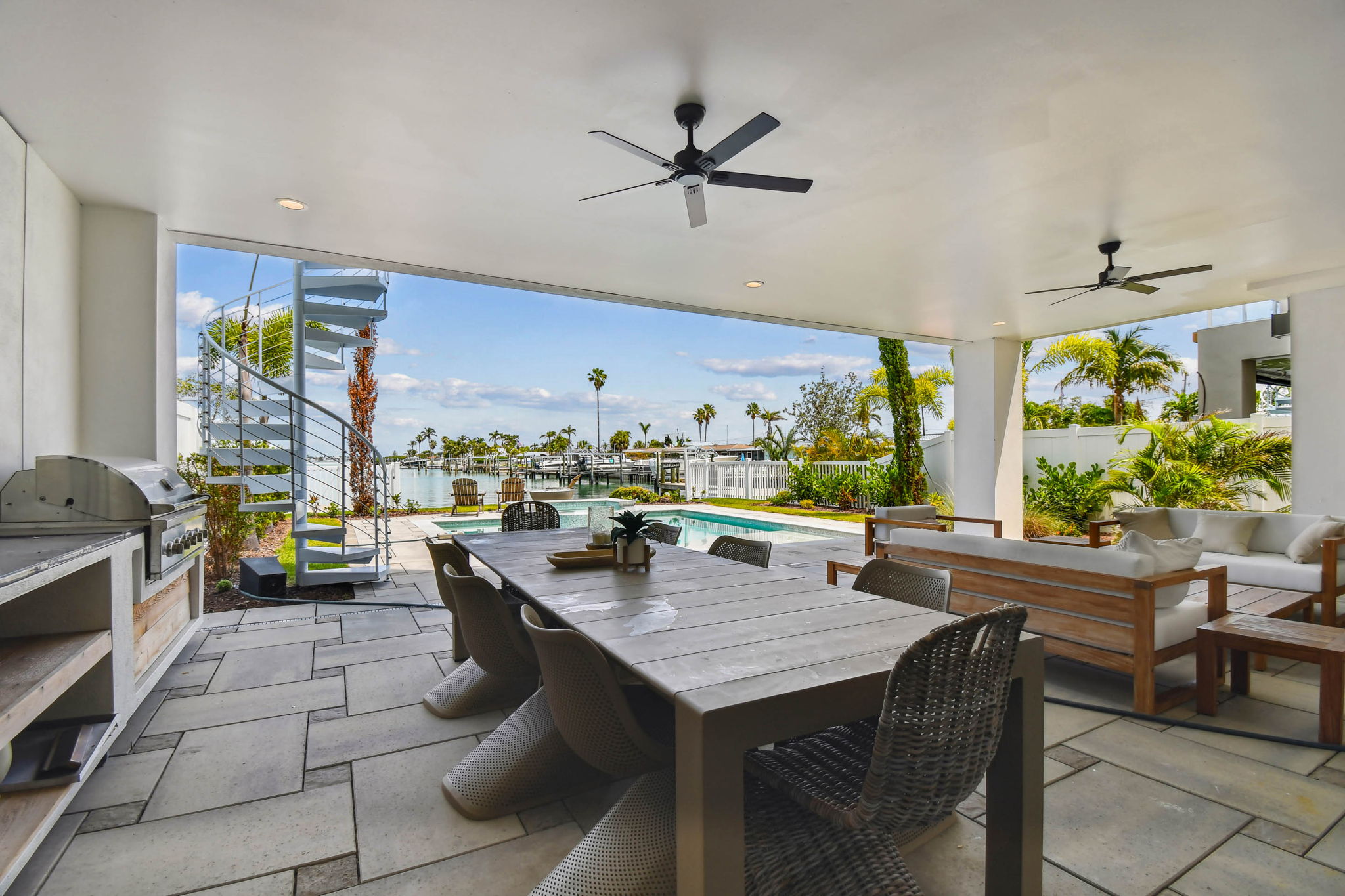 Treasure Island, Florida, 33706, United States, 5 Bedrooms Bedrooms, ,5 BathroomsBathrooms,Residential,For Sale,1792310